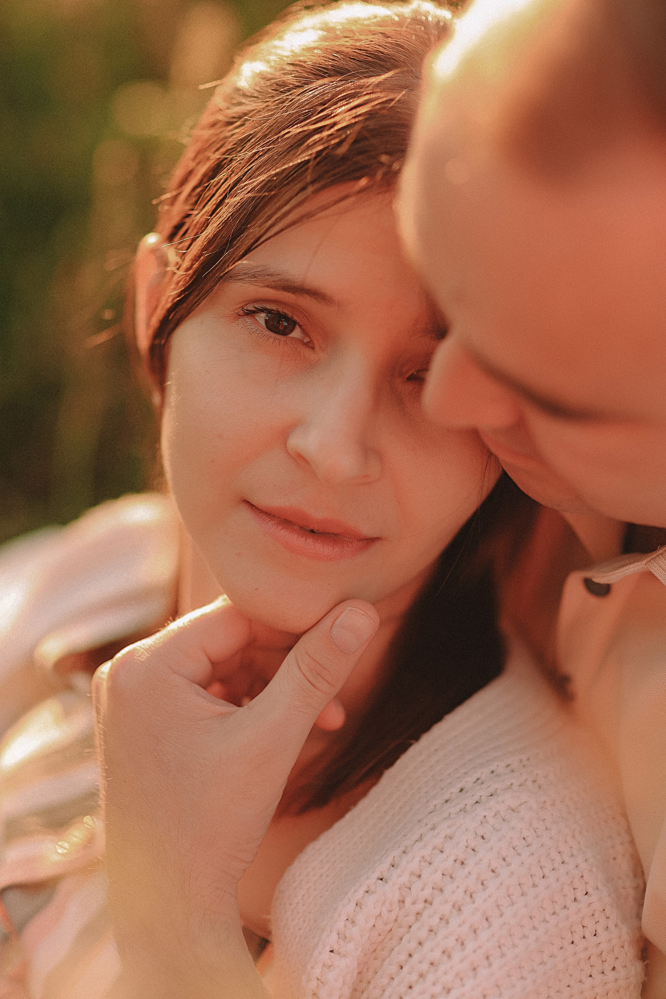 Поле love story на закате. Семейный фотограф Тюмень, фотограф на роды Салмина Мария