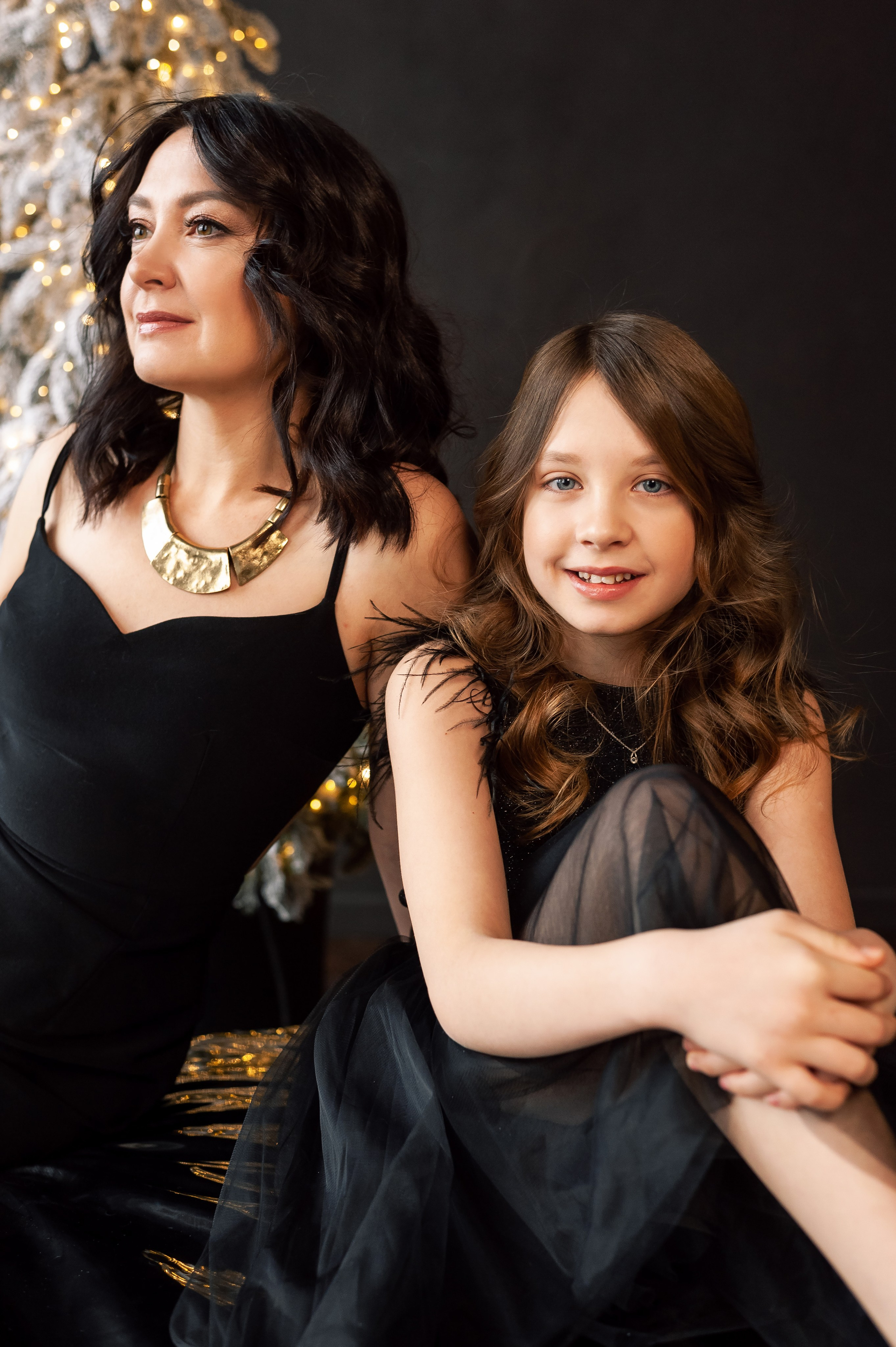 Алсу+Даша, Новый Год в студии. Фотограф в Екатеринбурге Артём Зайнетдинов