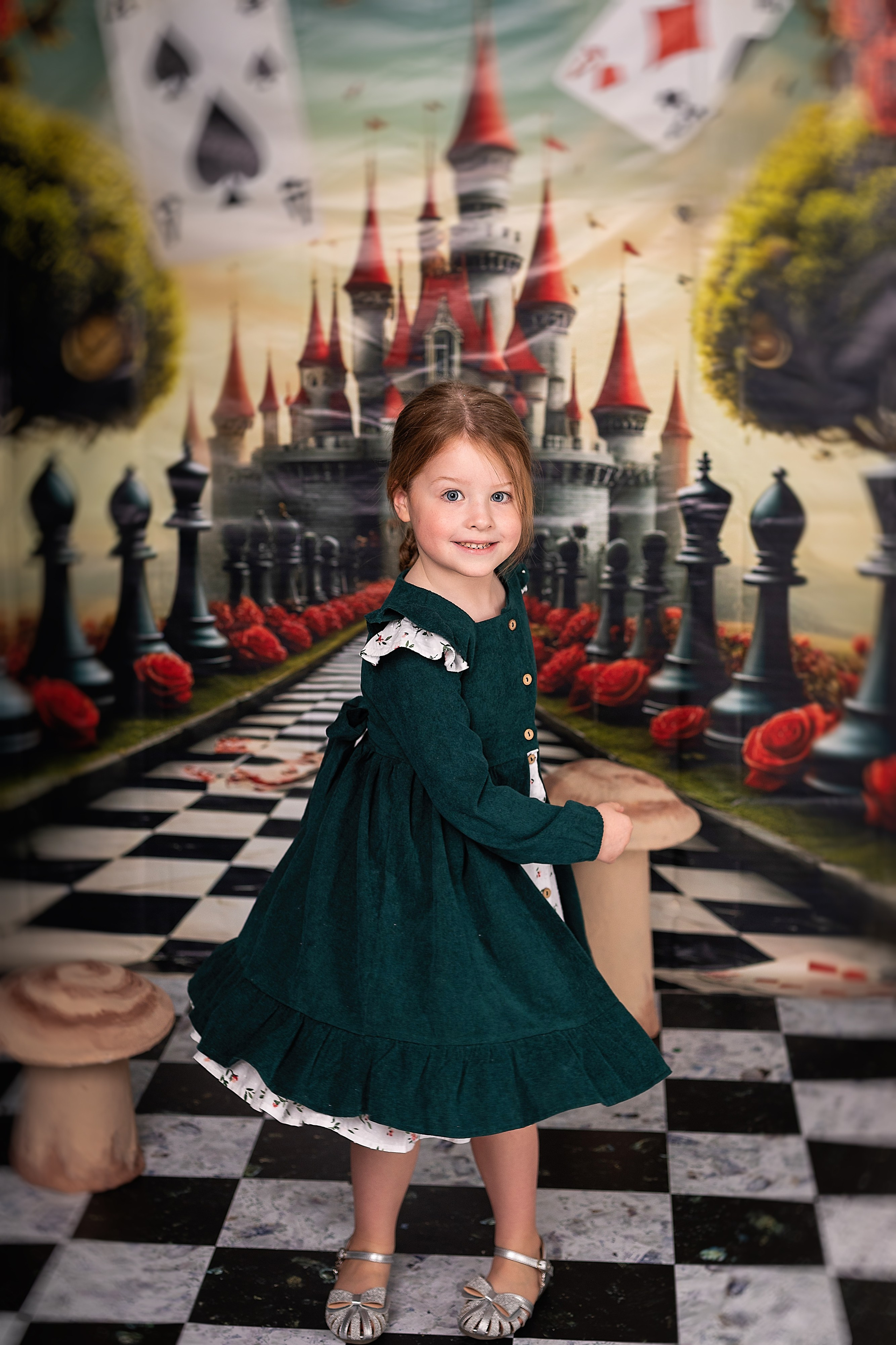 Алиса в стране чудес. ФОТОГРАФ НА ГОДИК, БЕРЕМЕННОСТИ, НОВОРОЖДЕННЫХ, КРЕЩЕНИЯ МОСКВА