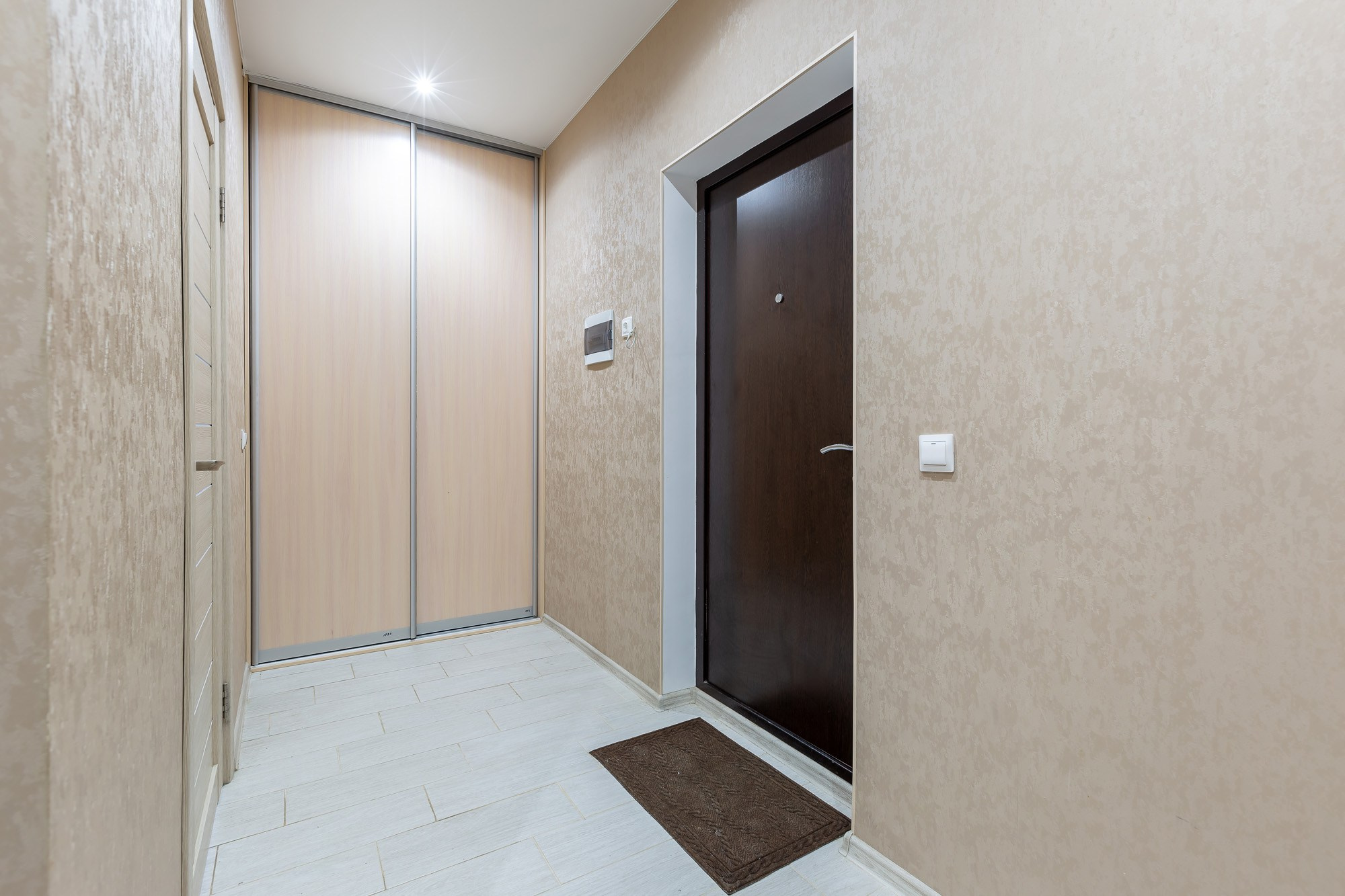 Домодедово. Квартира в теплых тонах на продажу. Интерьерный фотограф в Крыму