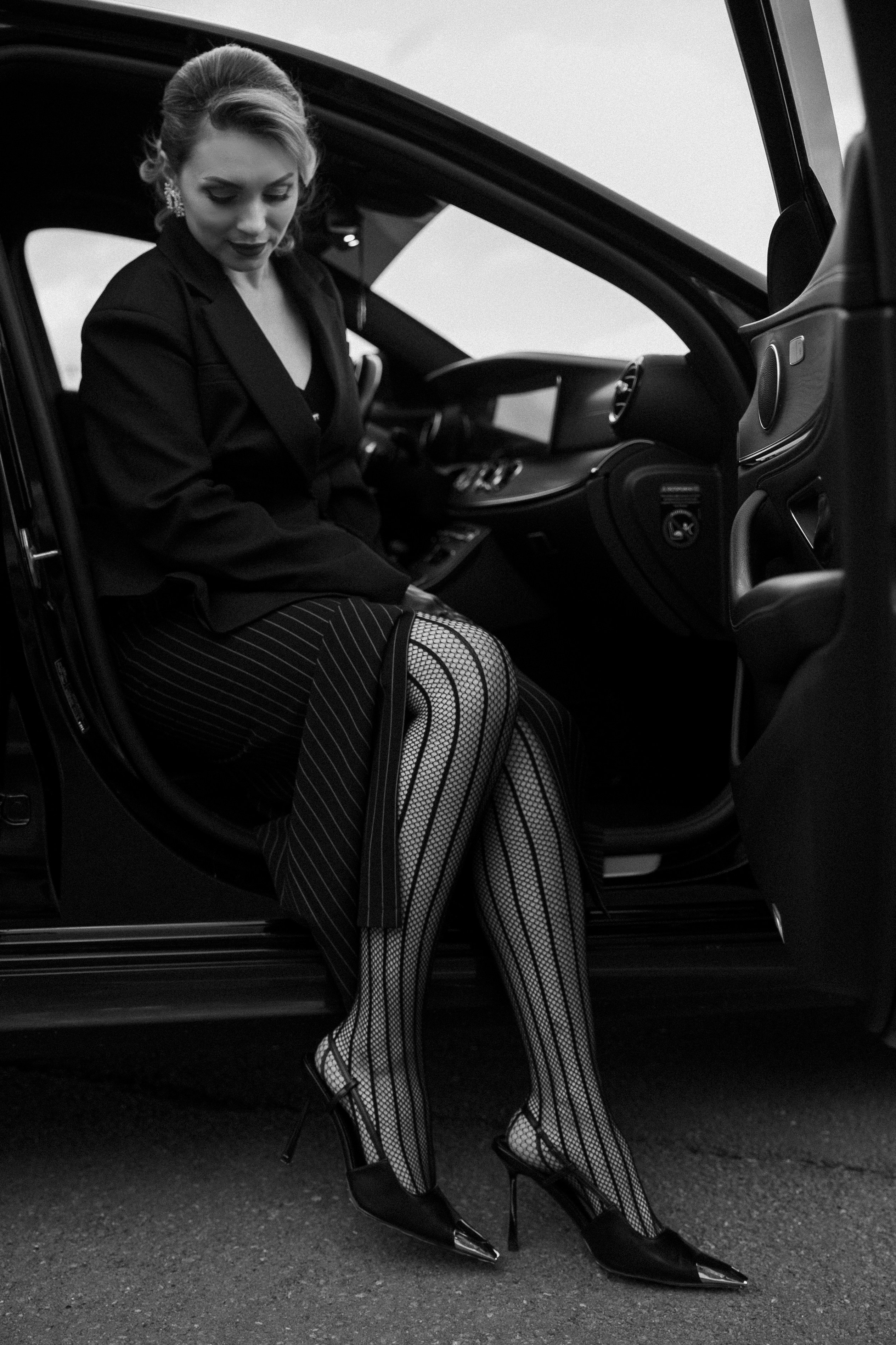 Марина. По следам Хельмута Ньютона. Евгения Мусатова — женский фотограф. Работаю в республике Удмуртия. Выезжаю на съемки в другие города