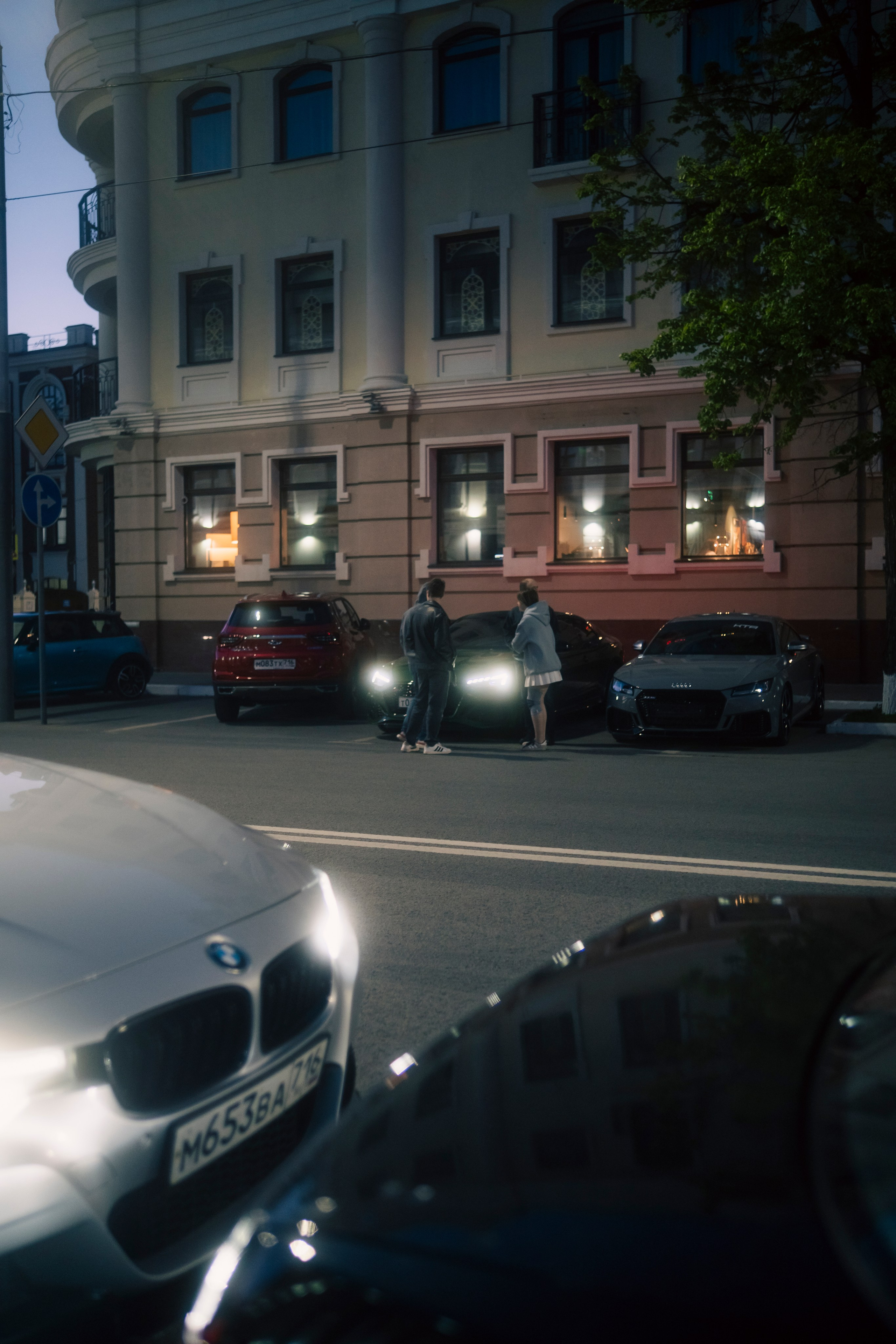 Cars & Coffee. Felixtones