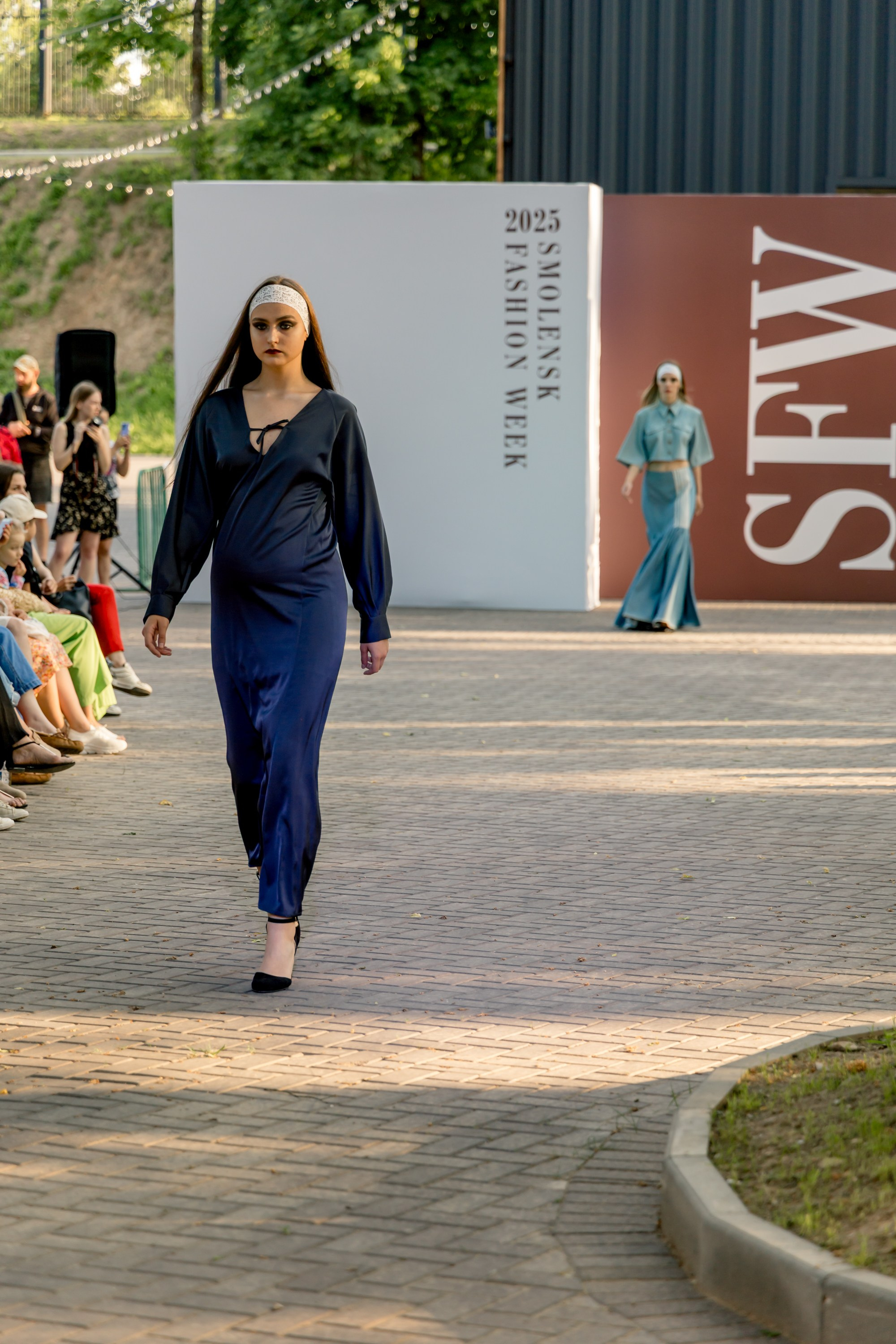 Smolensk Fashion Week 2025_показы_ДЕНЬ 1_ВЕЧЕРНИЙ ПОКАЗ_19:00. Главная