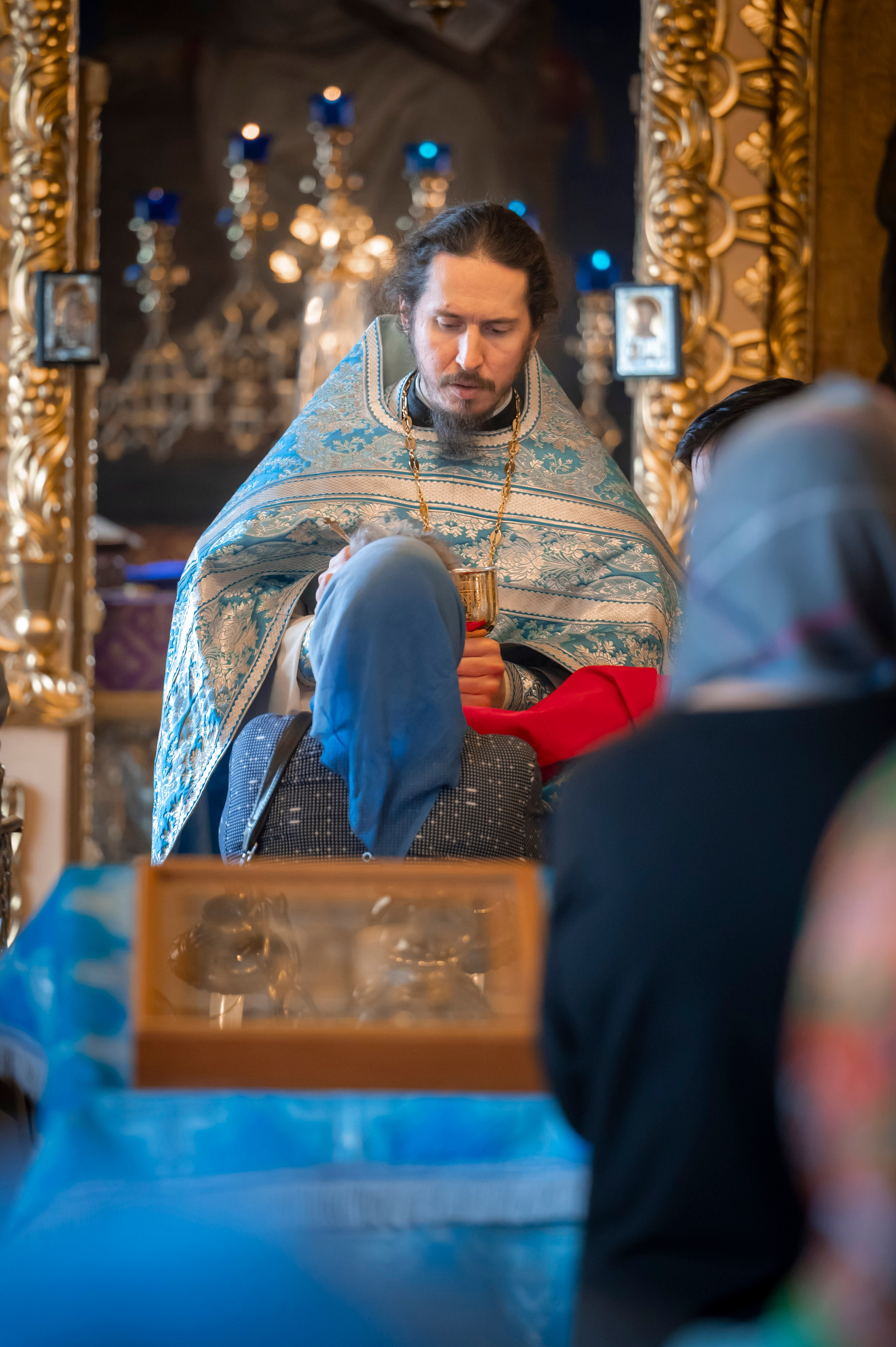 Богородский храм. Благовещение. Божественная Литургия. Антон и Татьяна Денисенко — В храме