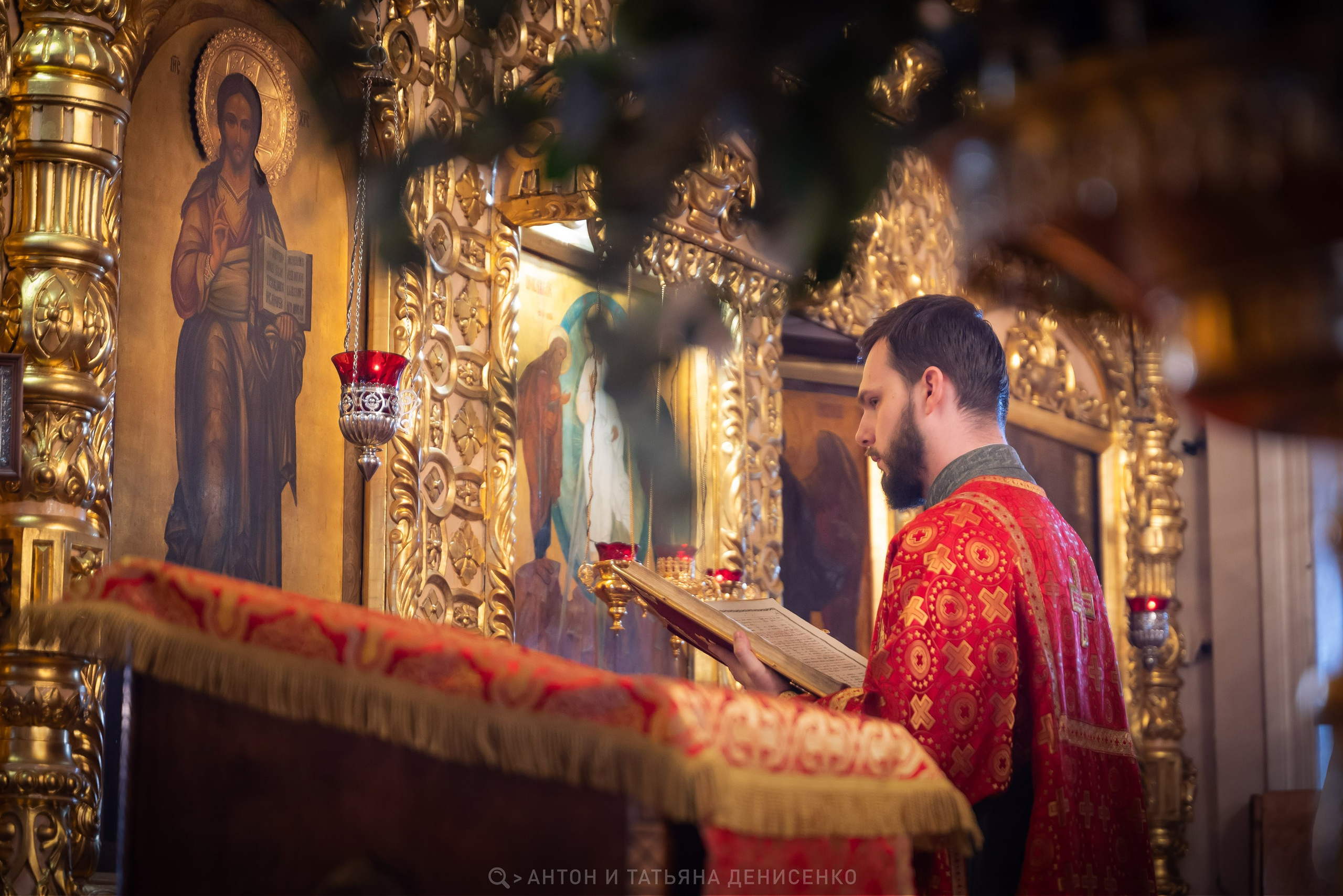 Храм Преображения Господня в Богородском. Антипасха. Антон и Татьяна Денисенко — В храме