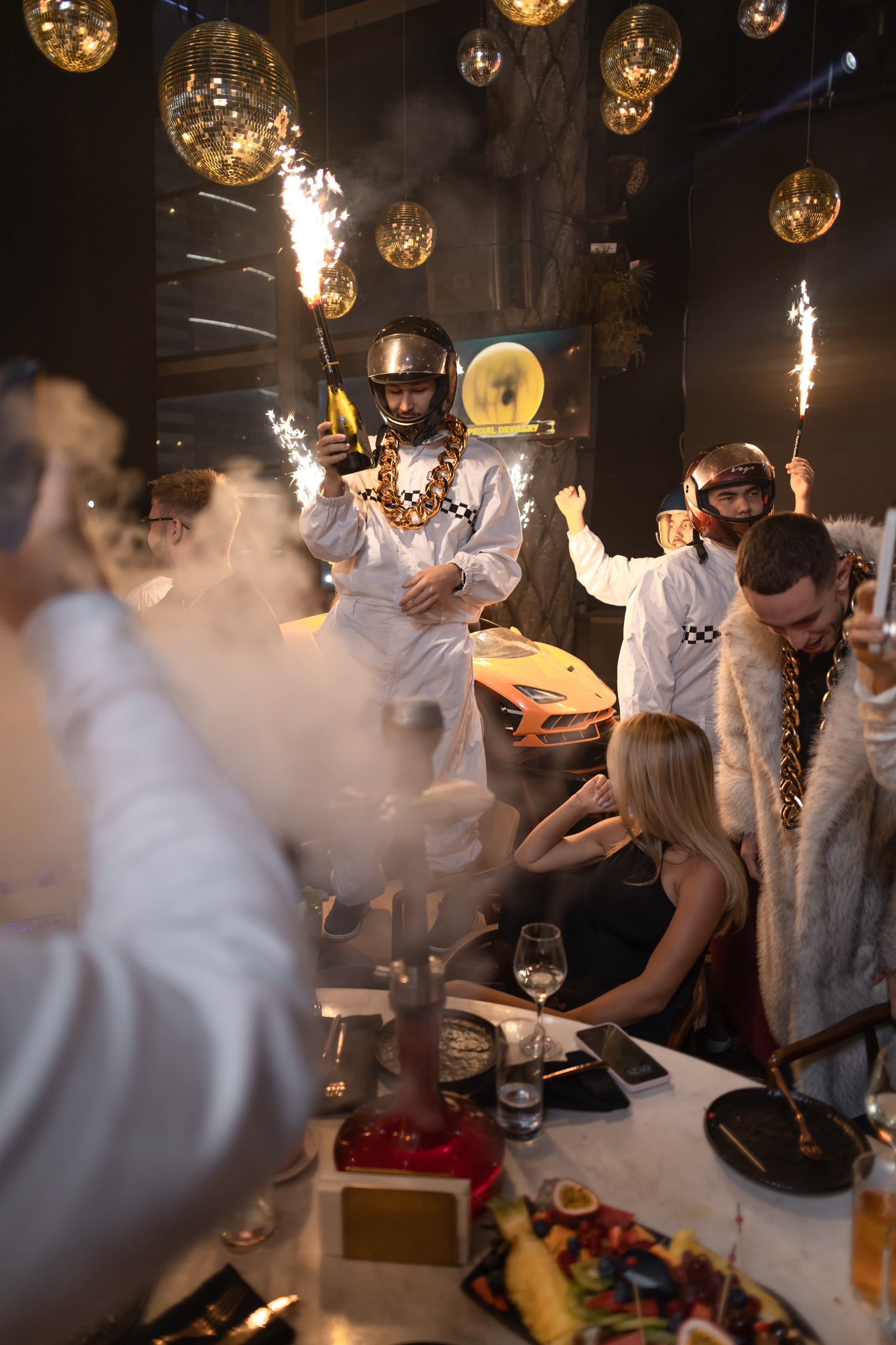 CONTENT FOR ZOLOTO. NOIZOMAX Художественный фотограф в Дубай