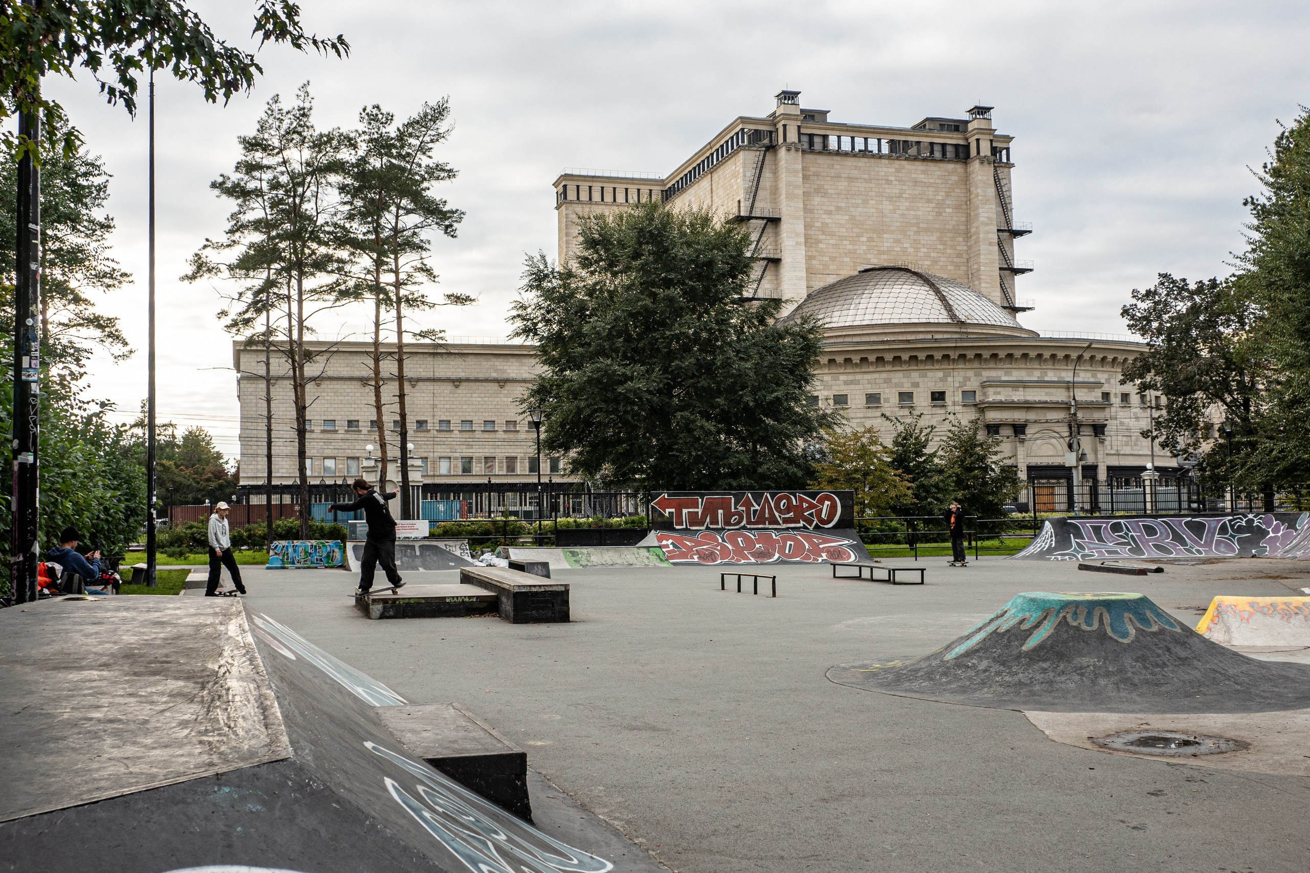 36 видов Театра оперы и балета. Фотограф Алексей Школдин. Новосибирск
