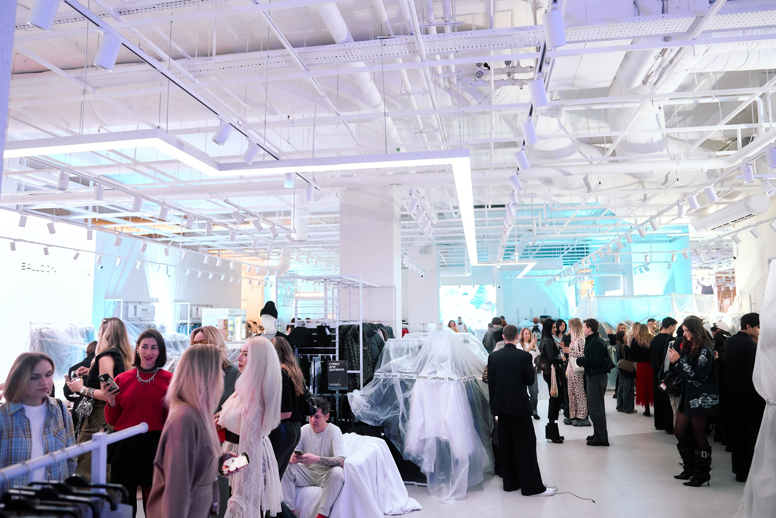 BEFREE METROPOLIS. Photographer — ERASTOV