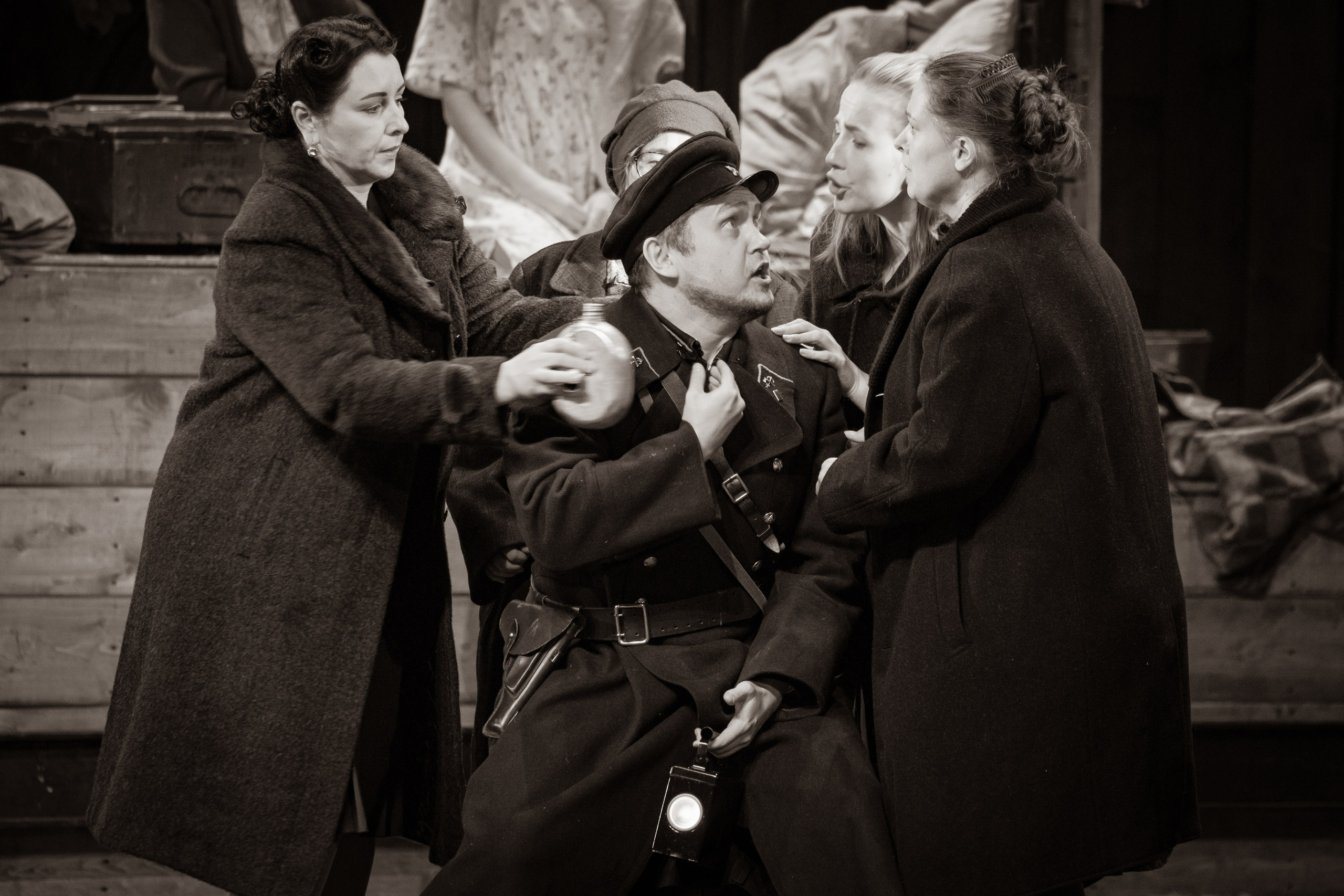 Эшелон_Чехов Центр. Фотограф. г. Южно-Сахалинск. Олег Толстов