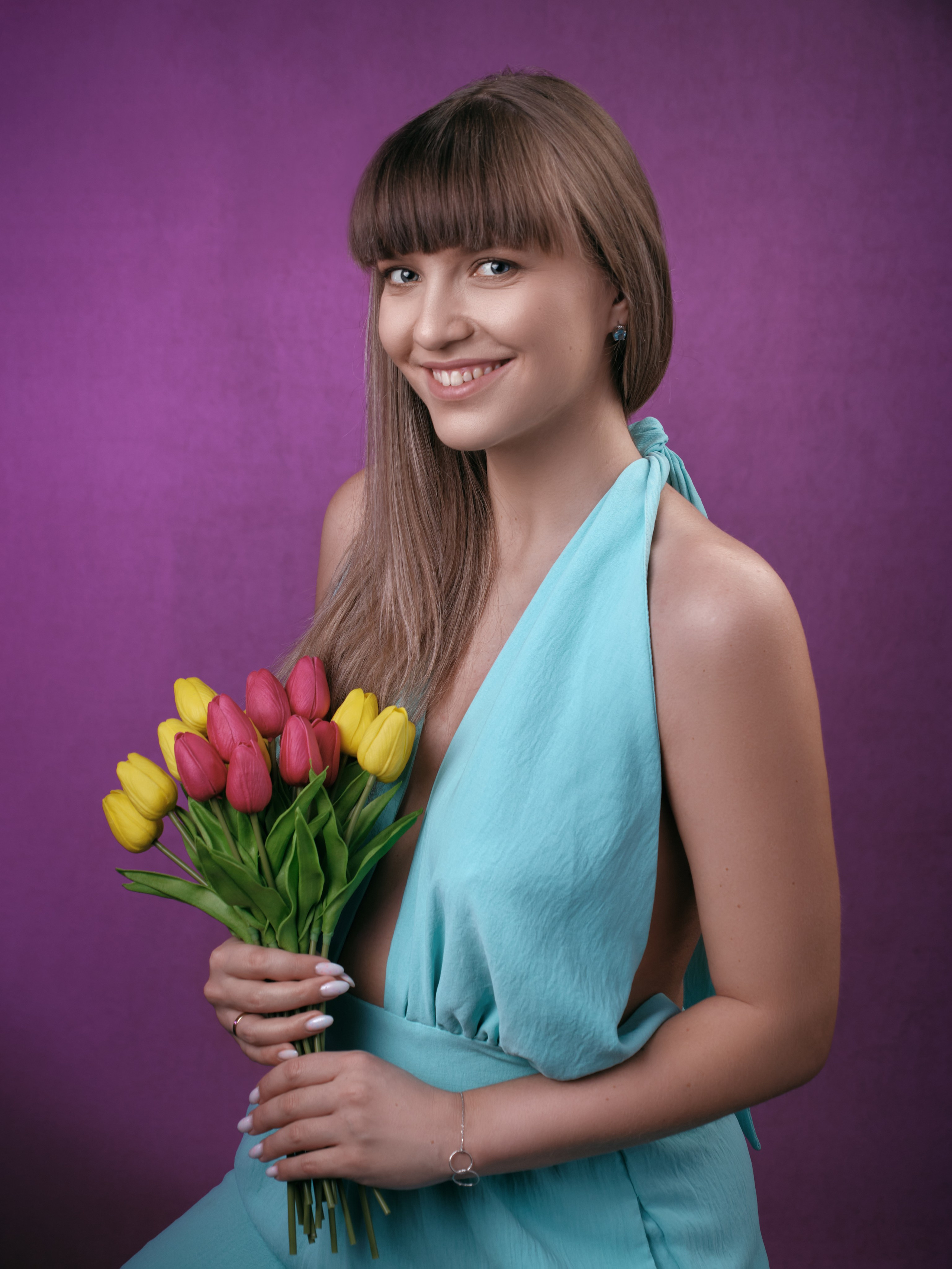 Яна с тюльпанами. Семейный и женский фотограф в Новомосковске и Узловой Михеева Татьяна