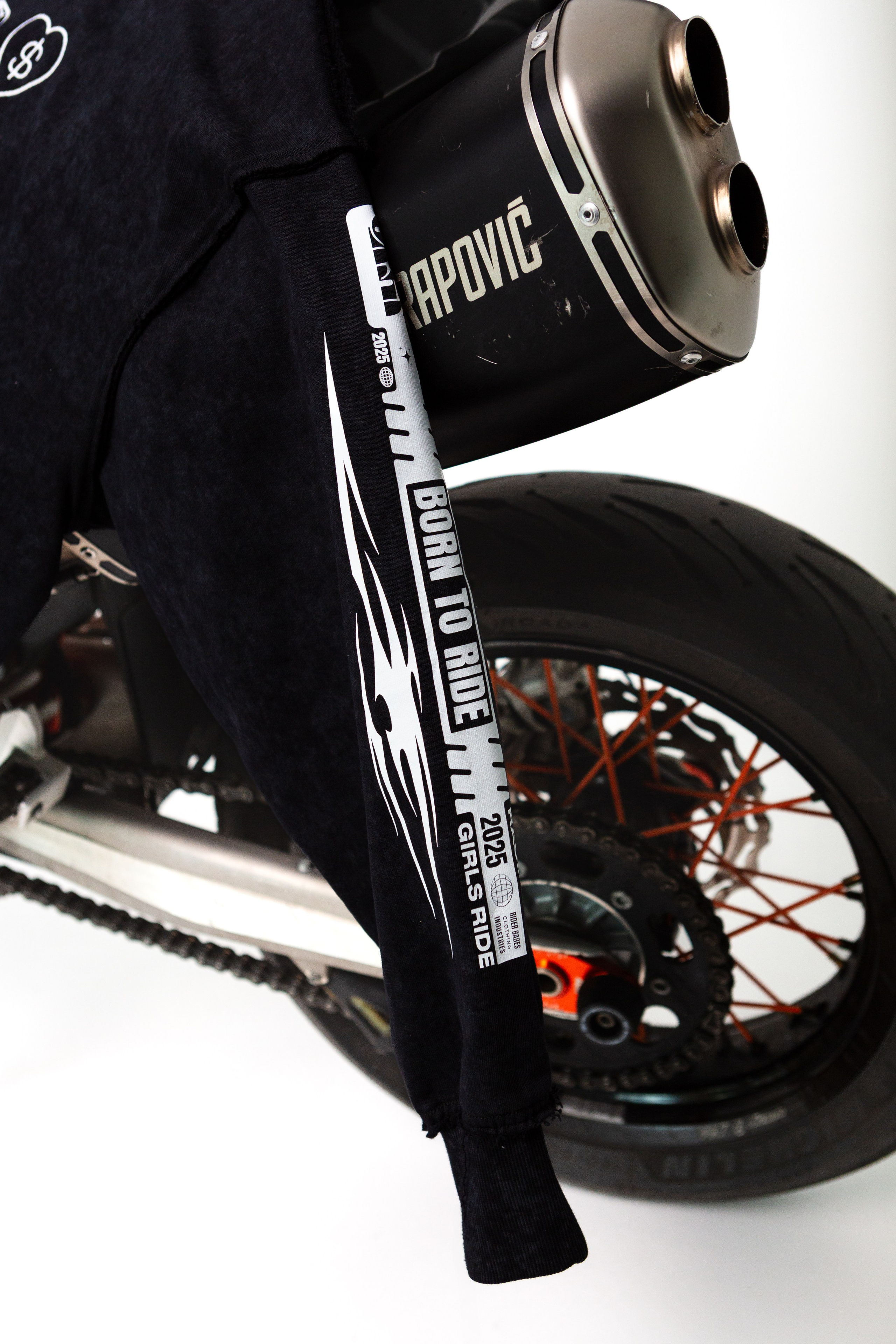 Giri rides. Khalimonov