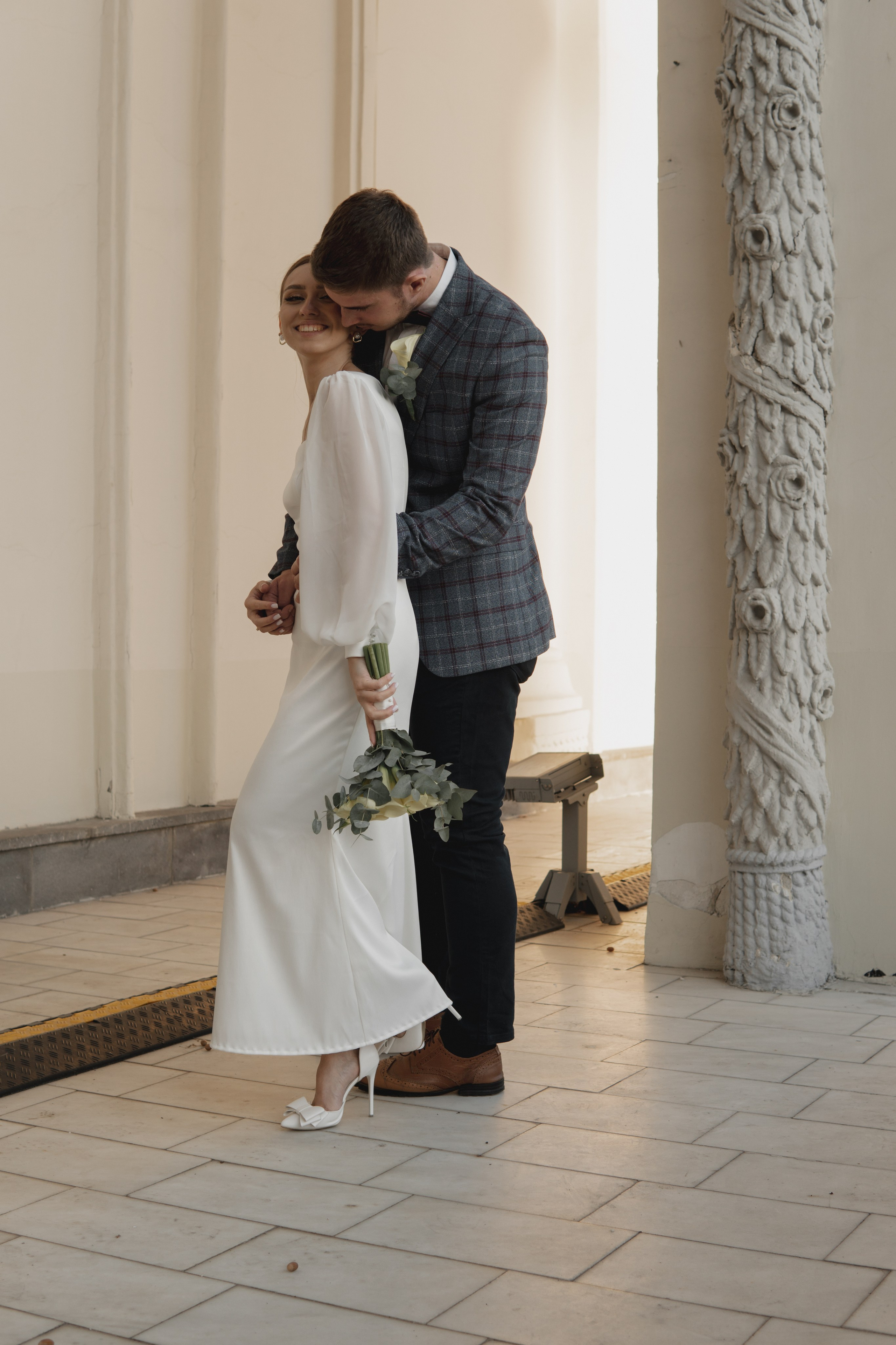 Свадебная прогулка. Мы тонем в лучах нежных объятий. Свадебный и портретный фотограф в Москве, Светлана Янковая