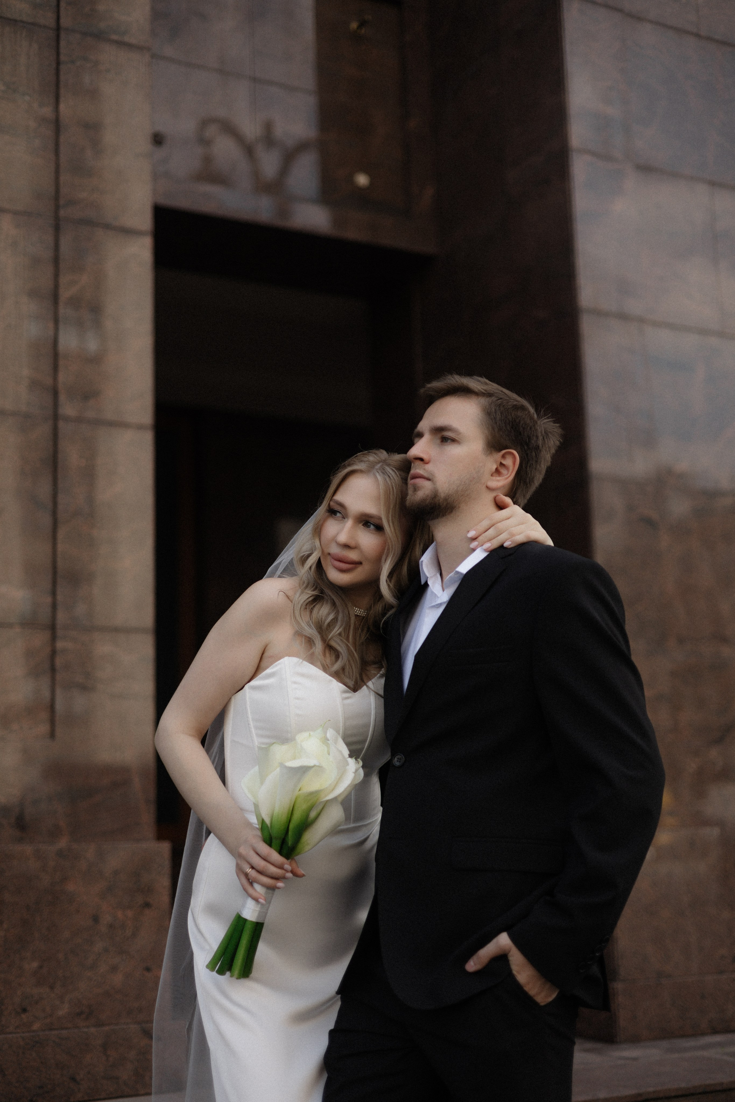 Арина и Дима. Сборы, роспись и прогулка. Свадебный и портретный фотограф в Москве Анастасия Масюк