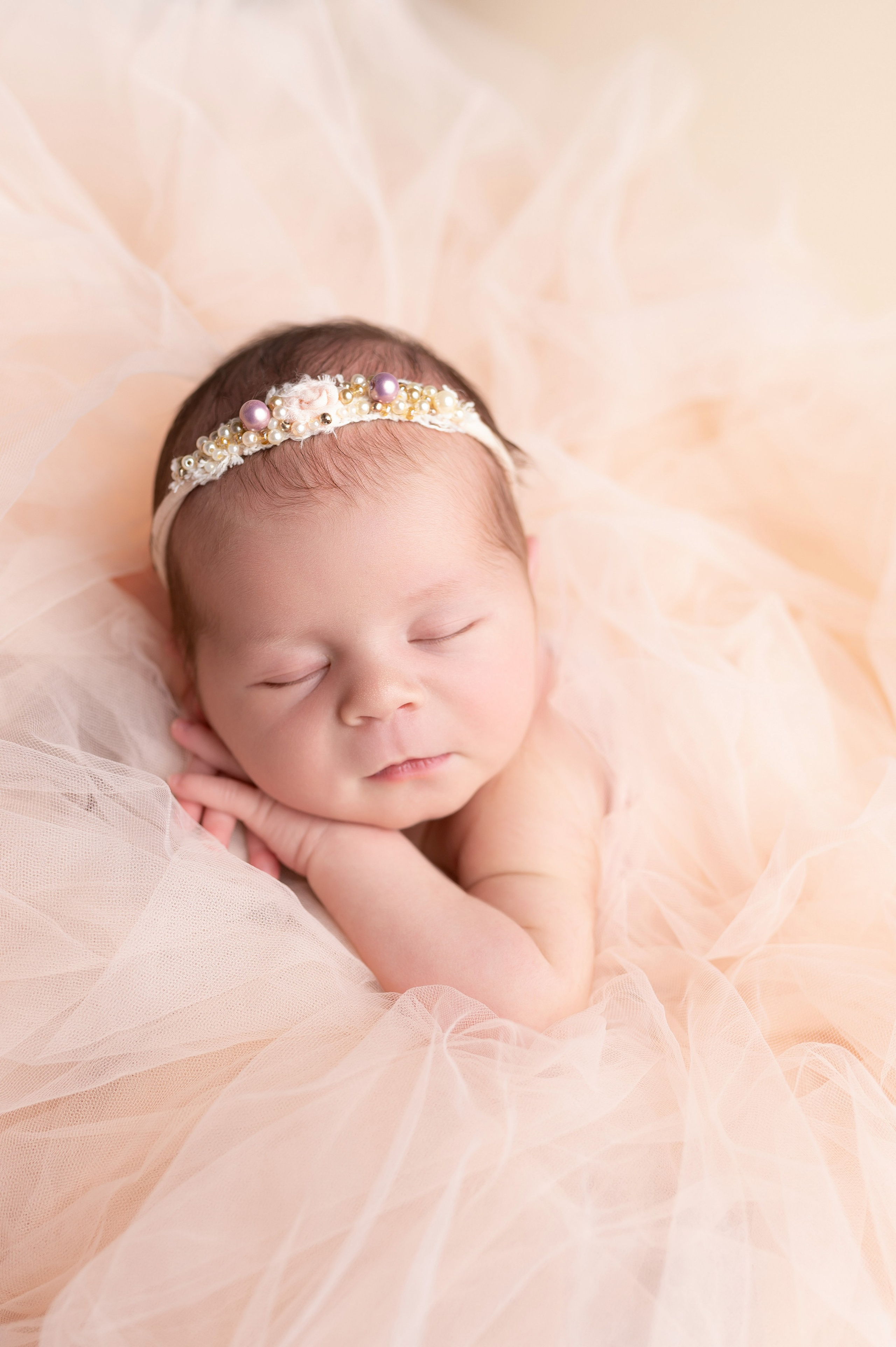 Новорожденные девочки. Детский фотограф в городе Жуковский Алиса Коробанова