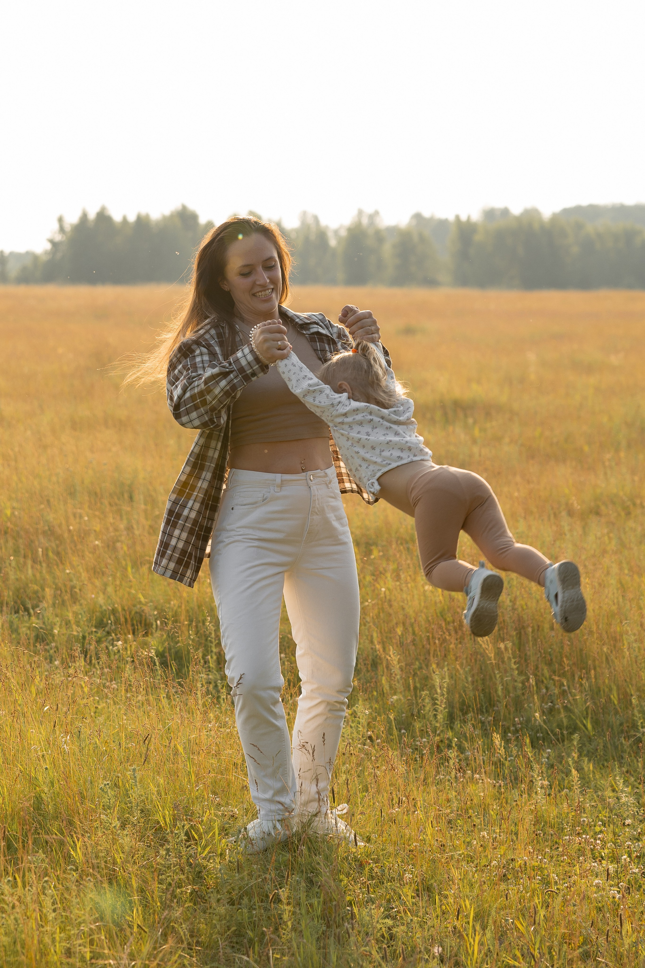 В поле. Семейный и свадебный фотограф в Челябинске Мария Леонтьева