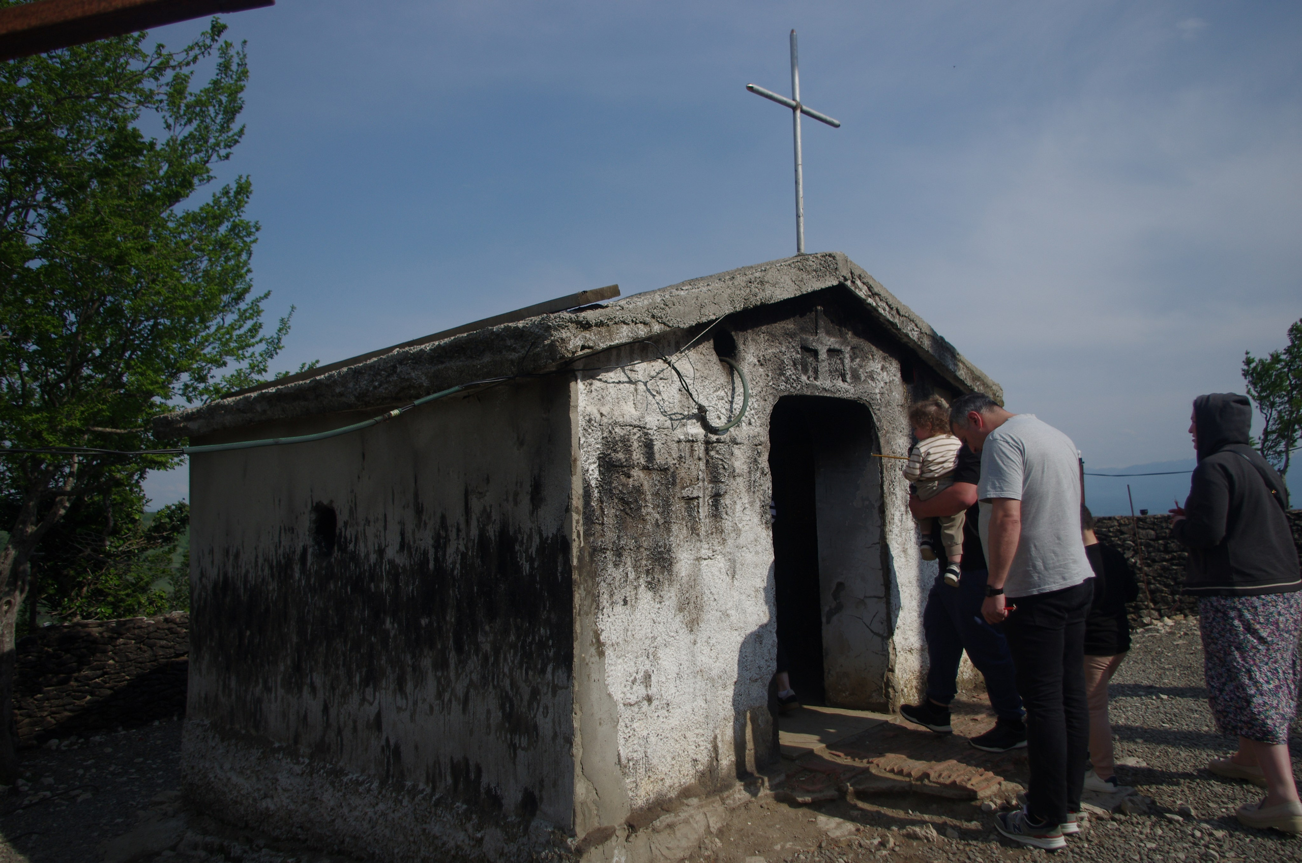 Крещение в Церкви Святого Георгия в Гогни. Портретный фотограф Денис Милютин