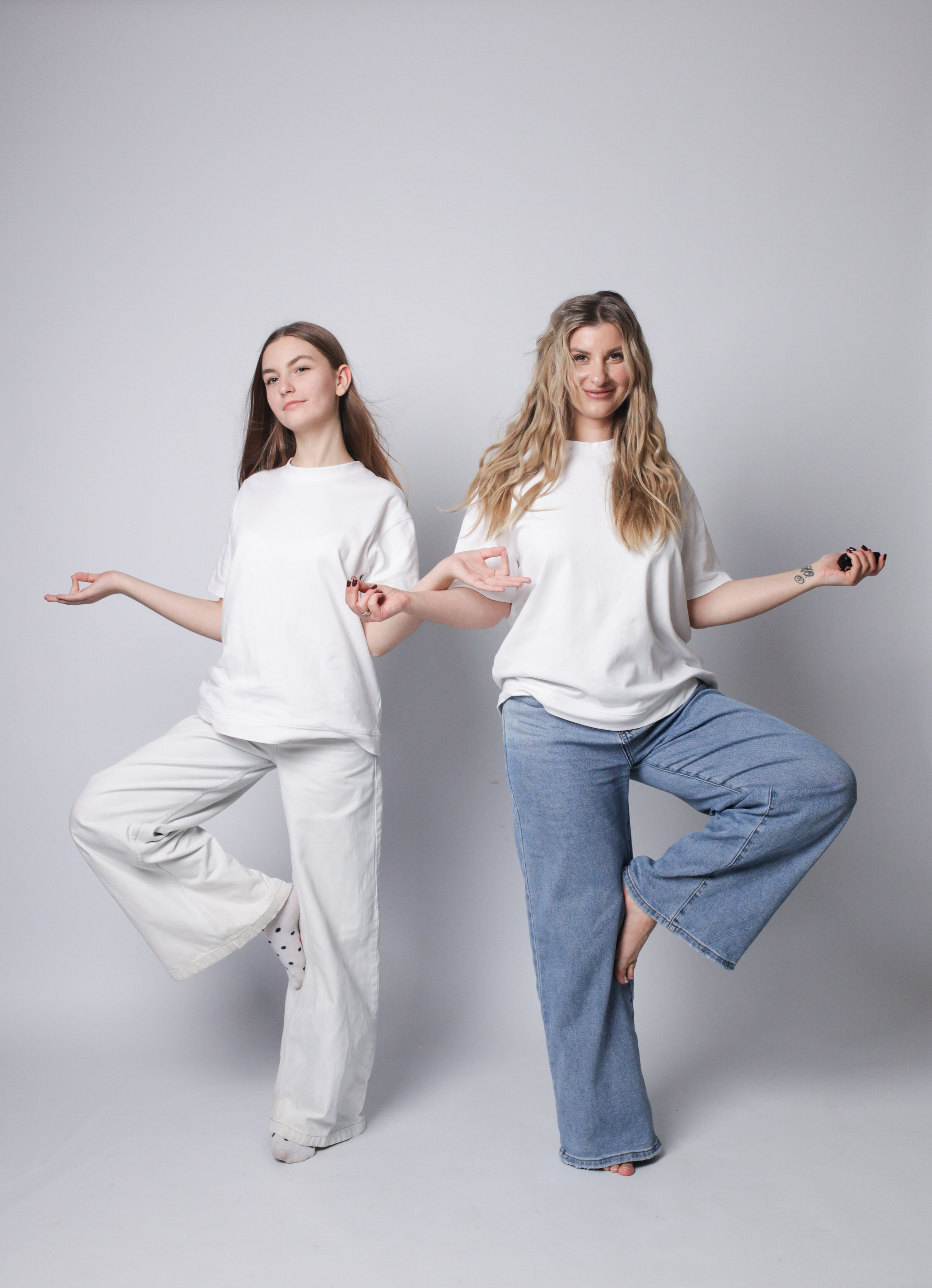 БЕЛЫЙ ФОН | АВТОПОРТРЕТНАЯ. YourSelf.photostudio | автопортретная фотостудия ТОЛЬЯТТИ