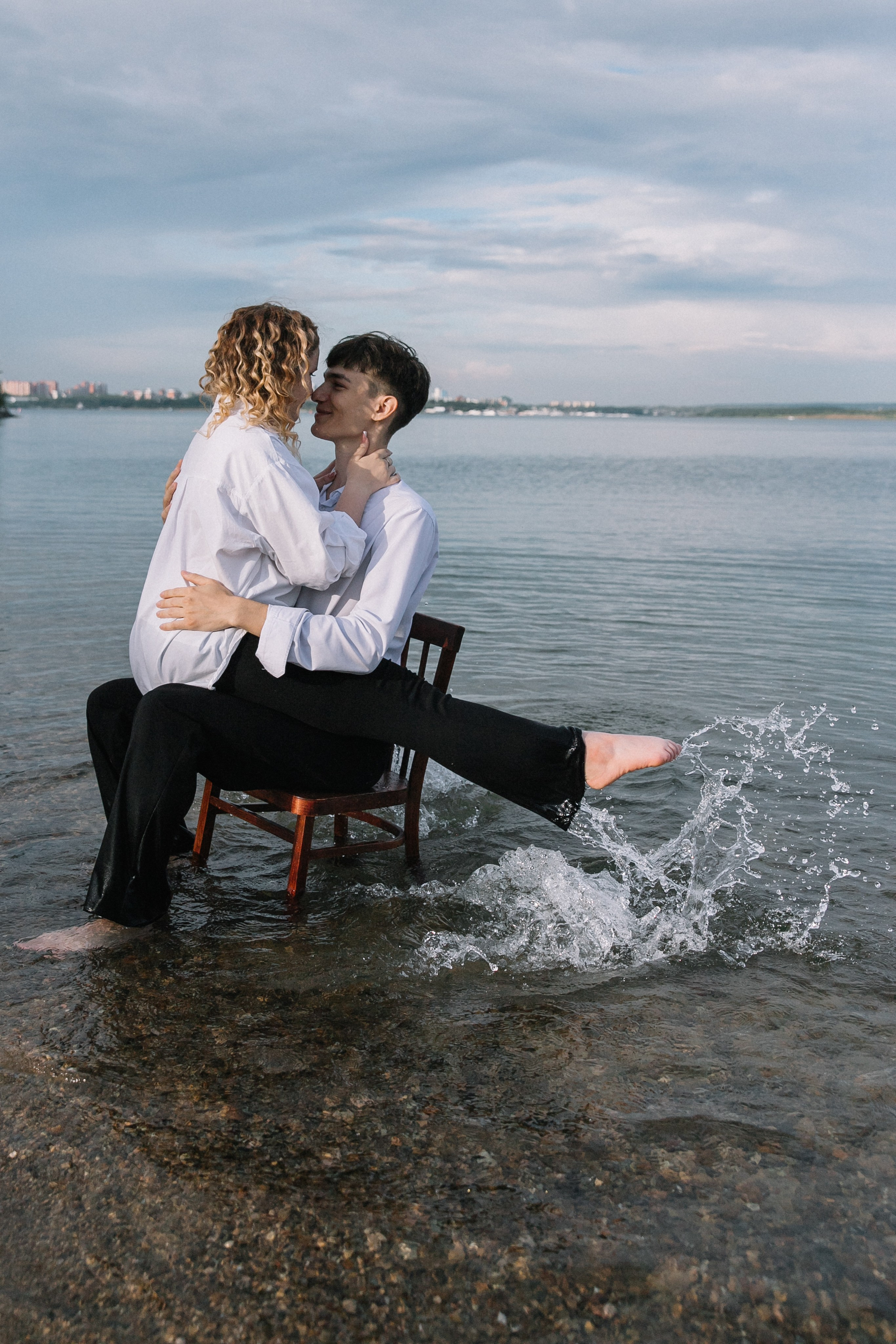LOVE story для Лизы и Дениса. Фотограф в Иркутске Анастасия Кись. Студийная фотосессия беременности в тканях Иркутск. Семейная фотосессия, ПОРТРЕТ «ПОКОЛЕНИЕ»