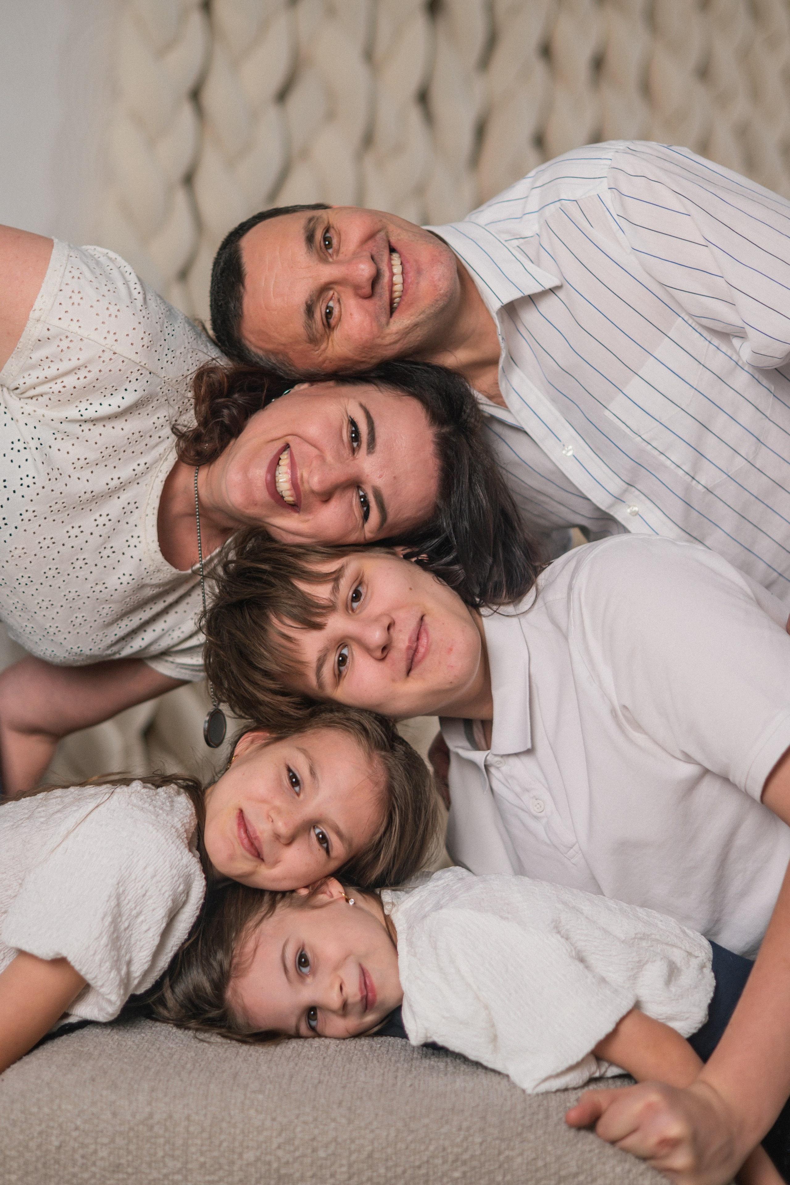 Семейная Фотосессия. Я Ольга Казанцева, фотографирую снимаю ваши киноистории и печатаю фото и цифровые портреты на холсте