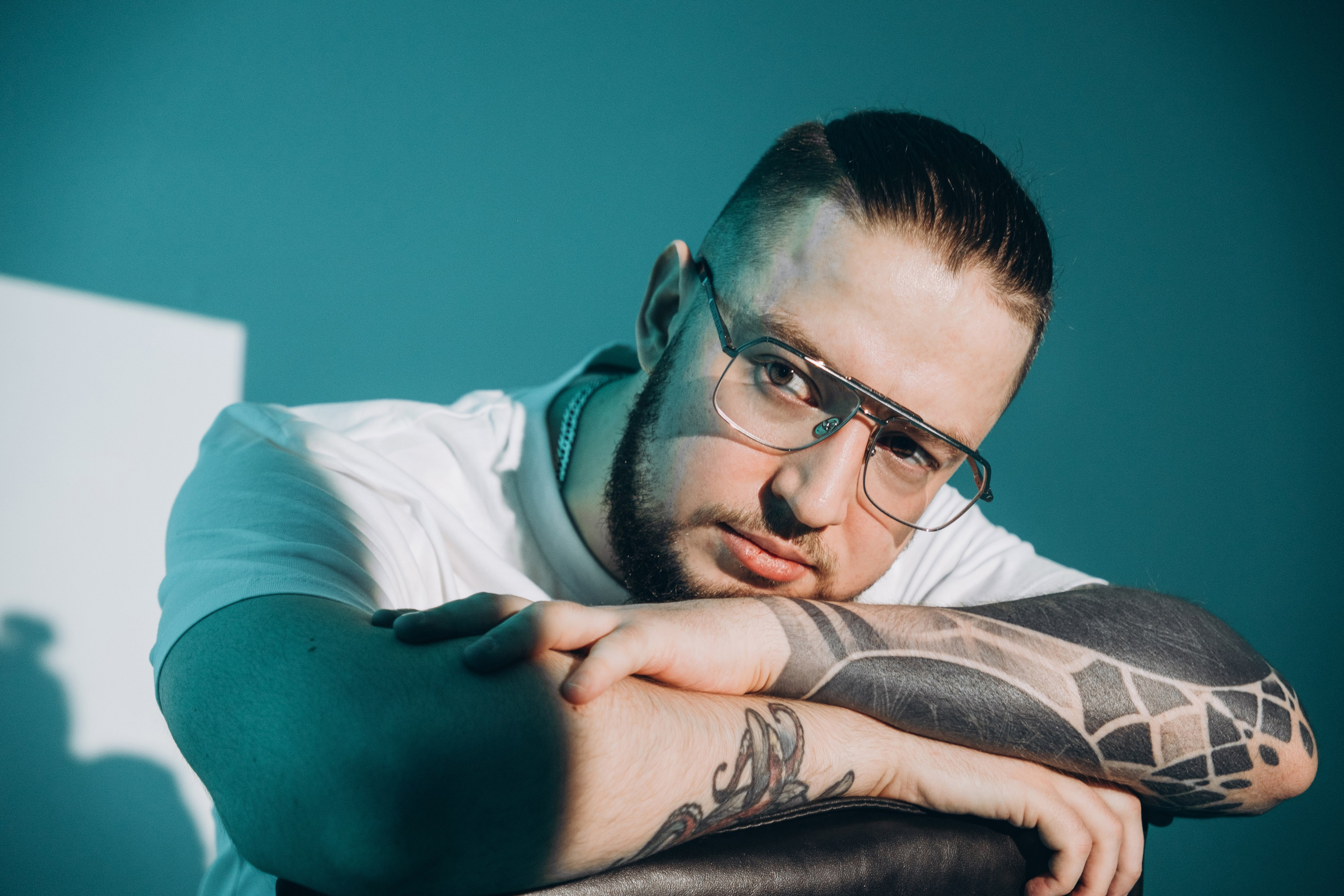 Студийная с цветным светом. Фотограф в Иркутске Анна Мирошникова