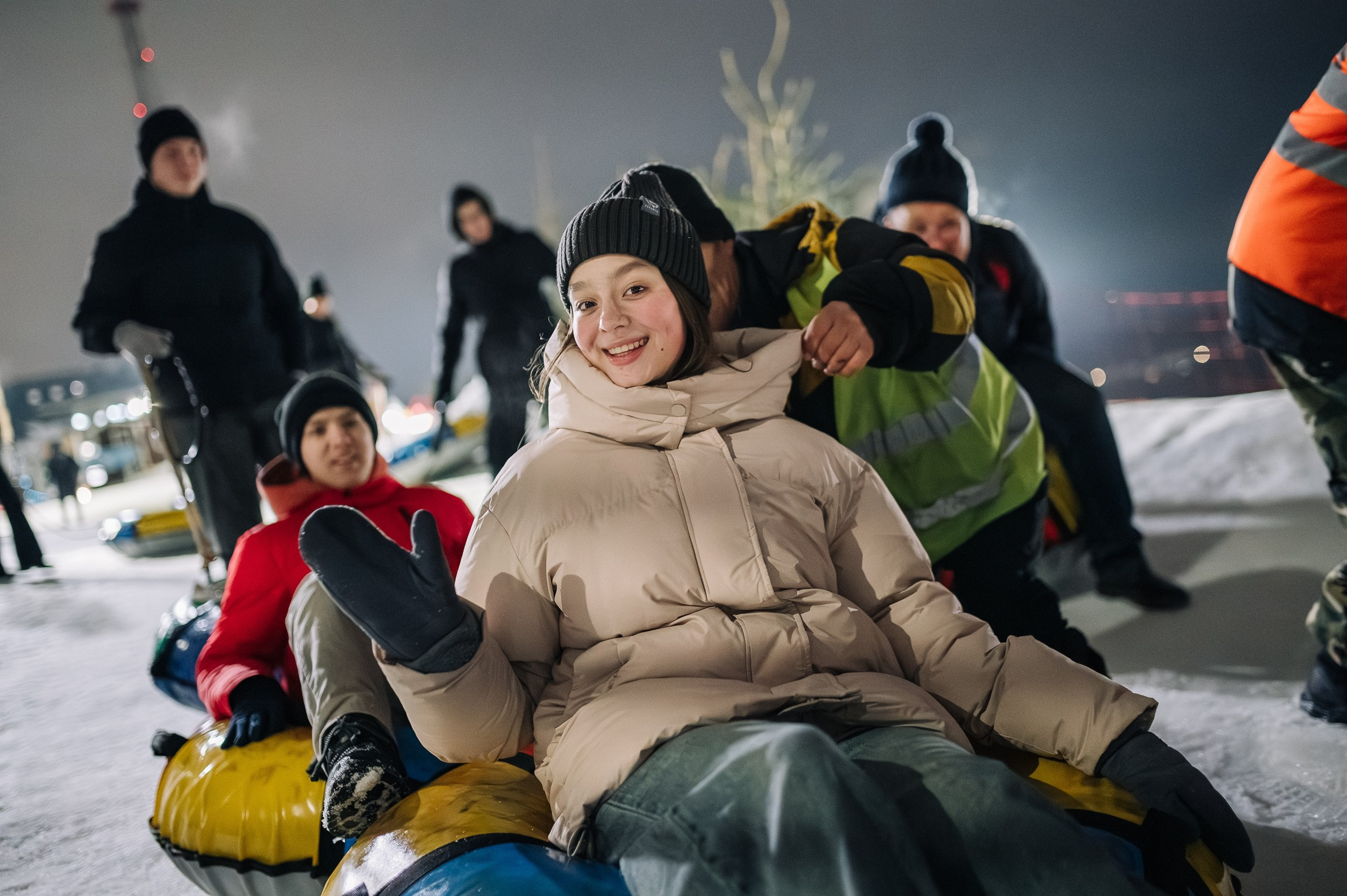 Награждение волонтерского корпуса 650-летия города Киров. Репортажный фотограф в Кирове Александр Лутошкин