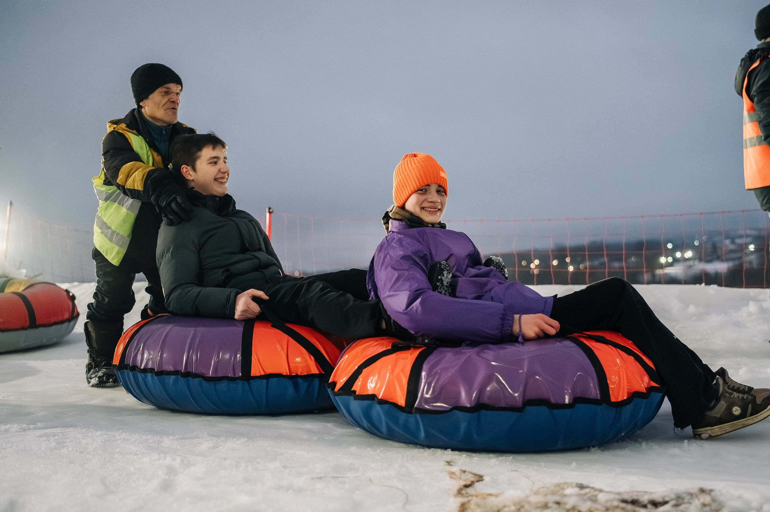 Награждение волонтерского корпуса 650-летия города Киров. Репортажный фотограф в Кирове Александр Лутошкин