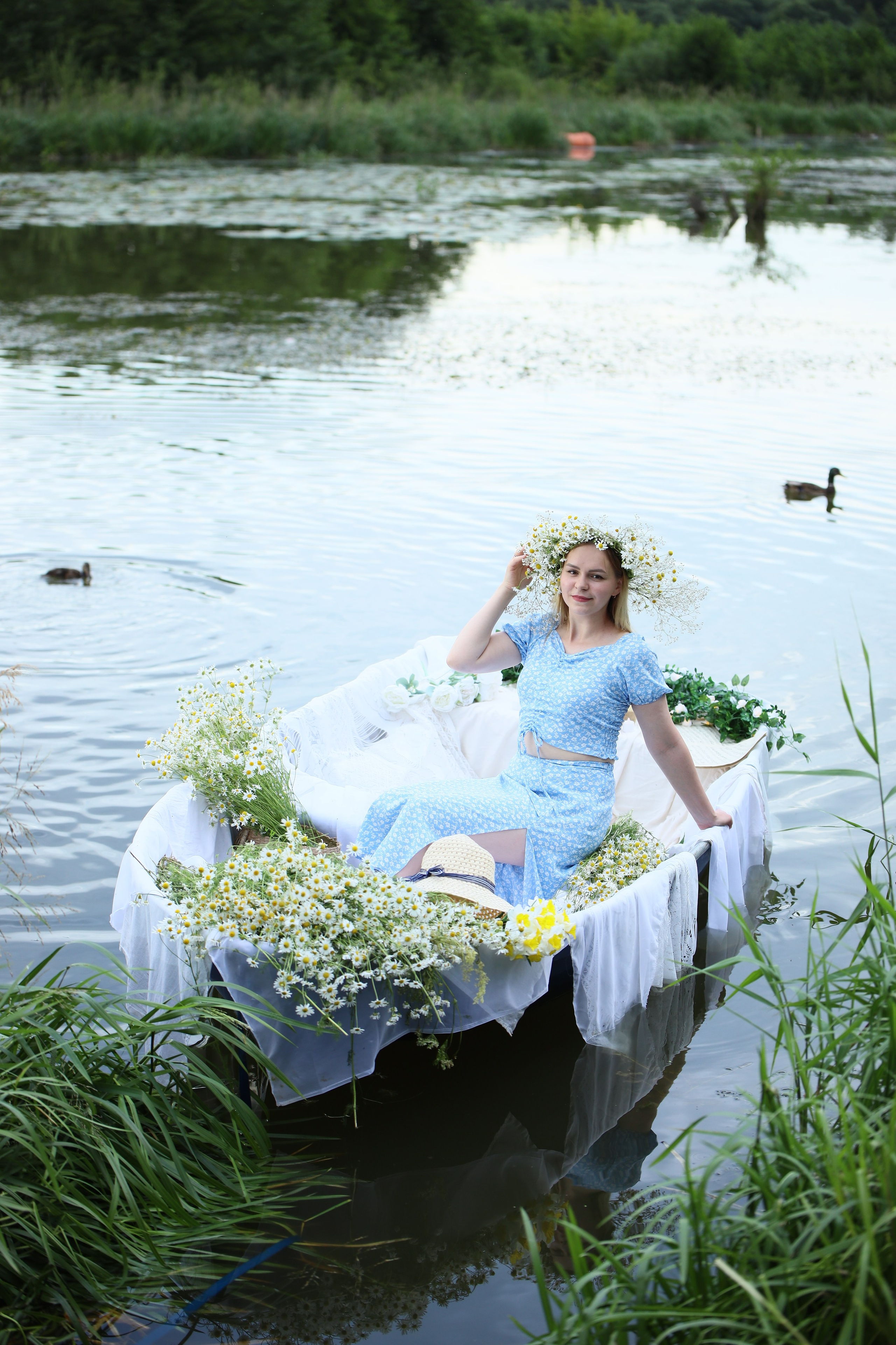 Настя, лодка. Фотограф Игорь Михайлов