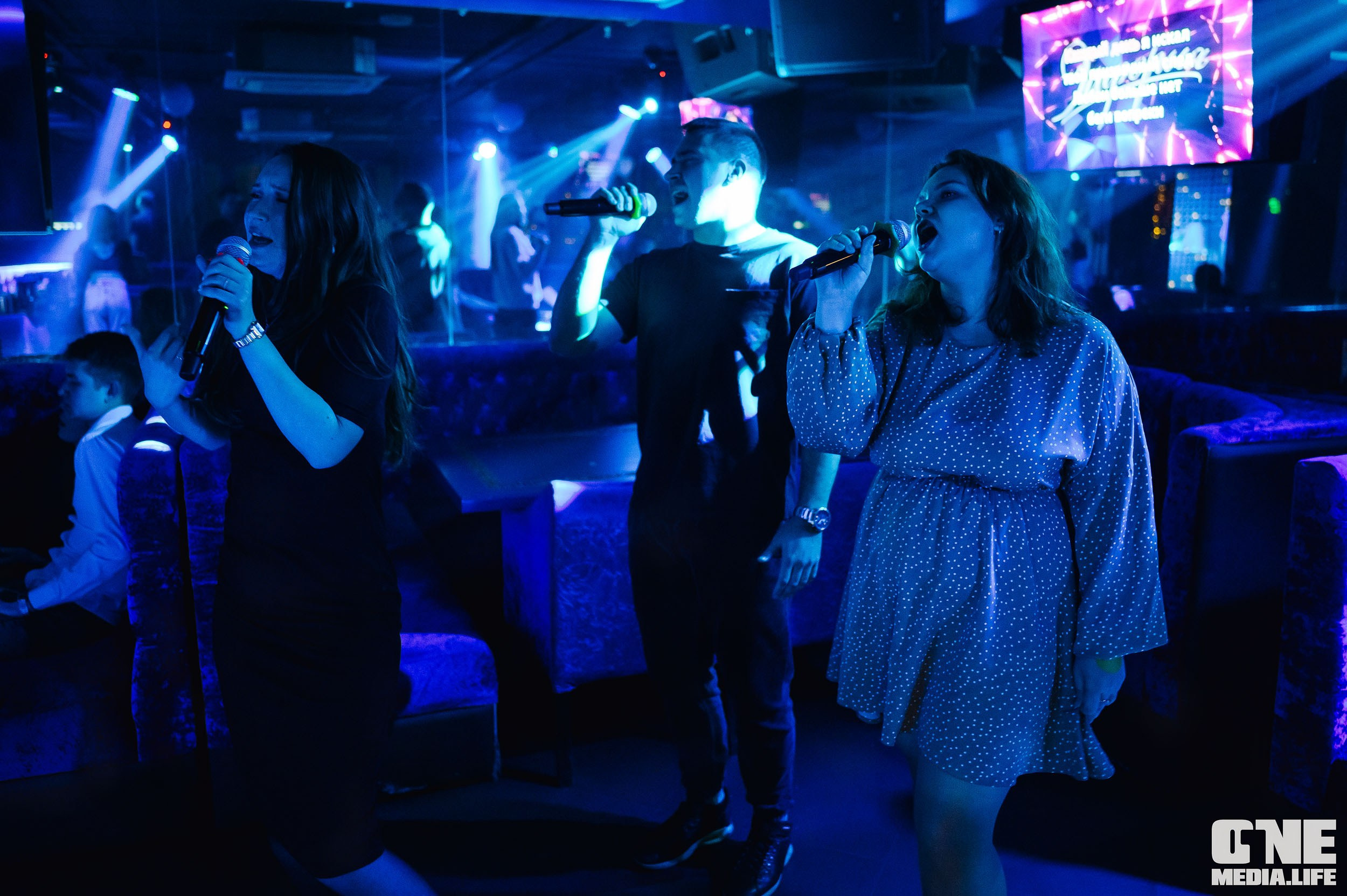 Фоторепортаж из караоке-клуба Эйфория. One Media Life: фоторепортажи, фотоотчеты с мероприятий и заведений