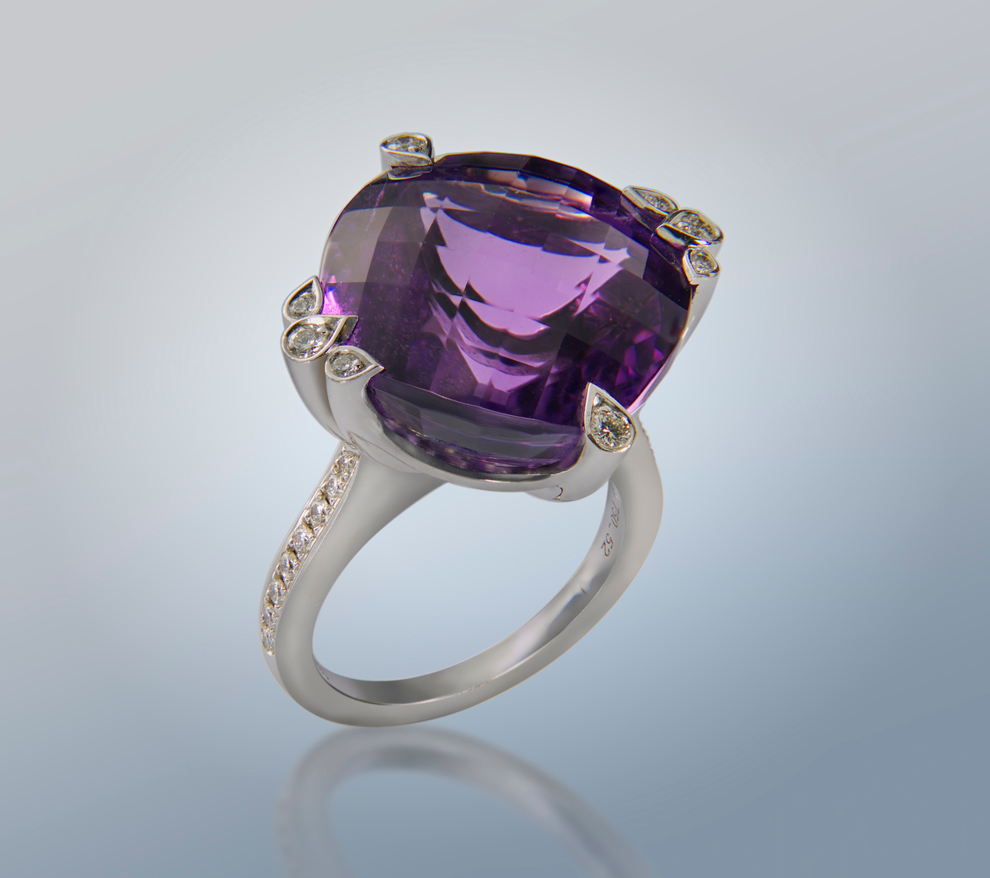 Jewellery and antique. Рекламный фотограф Андрей Кузнецов в Москве и Праге