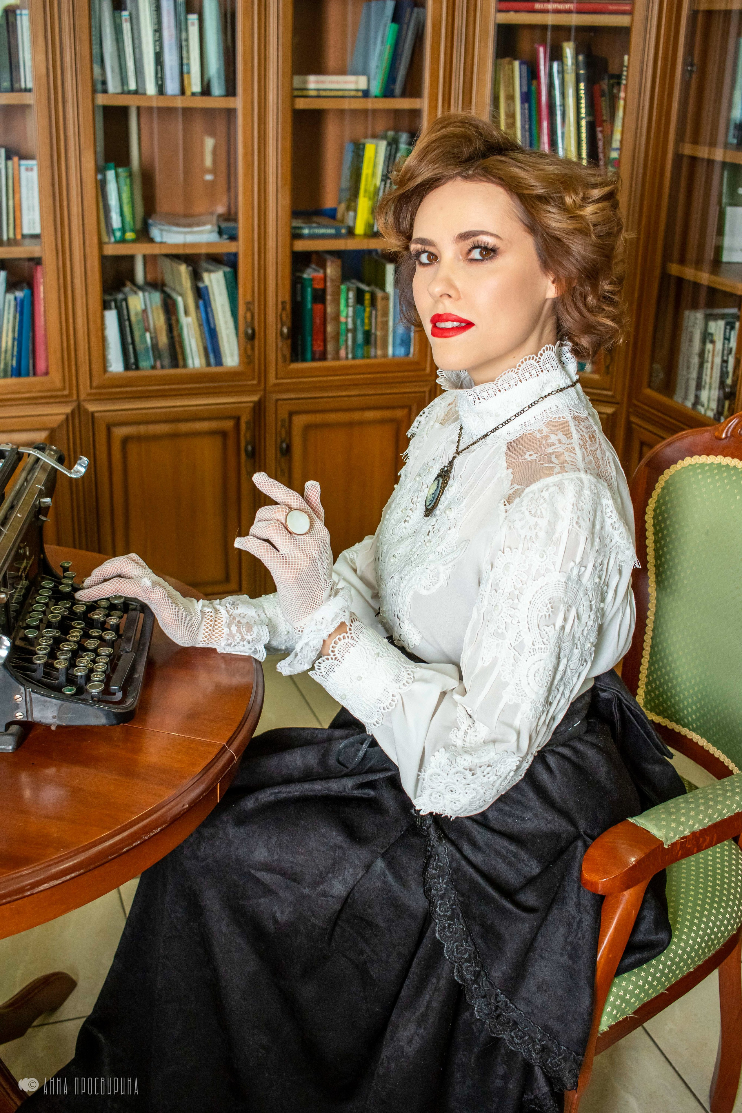 Тематическая фотосессия в библиотеке. Ваш фотограф в Санкт-Петербурге Анна Просвирина