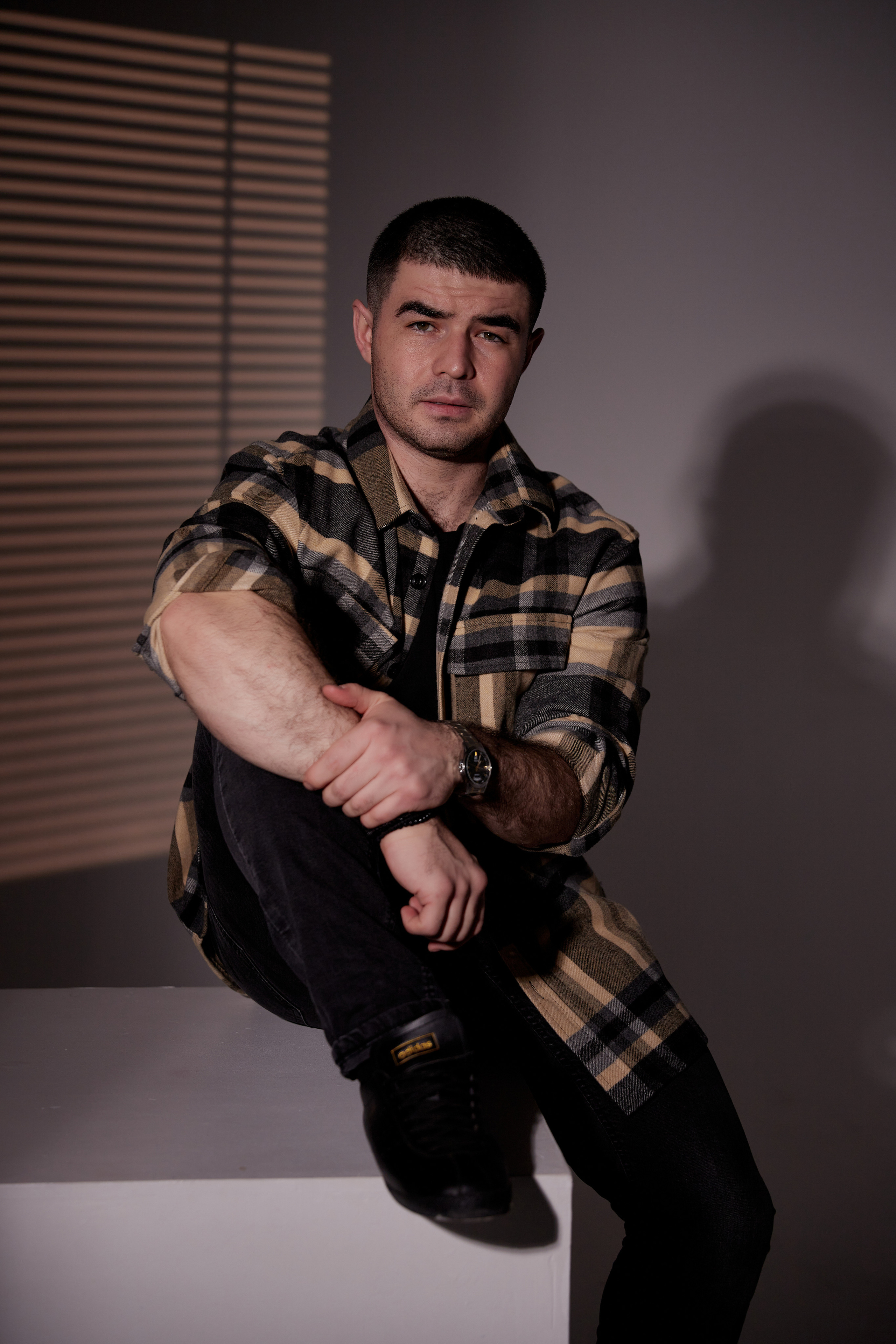 Мужской портрет в студии Ростова. Фотосессии в Ростове-на-Дону. Мария Роскошная