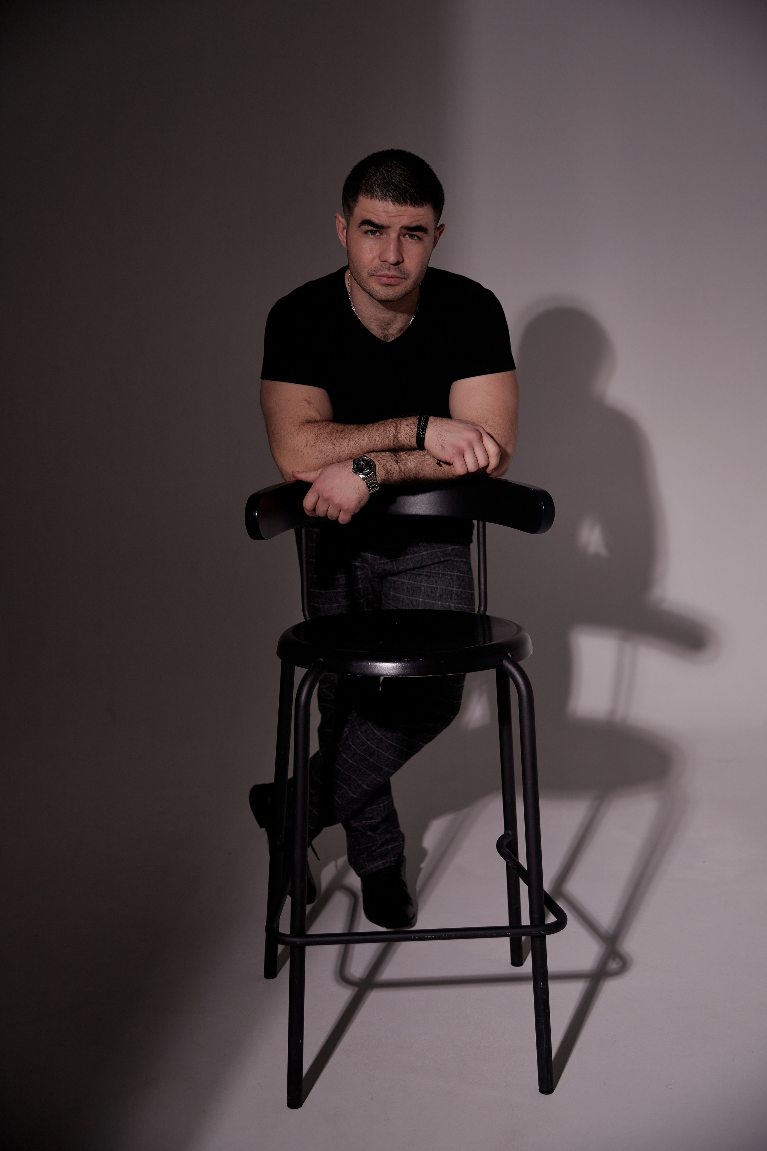 Мужской портрет в студии Ростова. Фотосессии в Ростове-на-Дону. Мария Роскошная