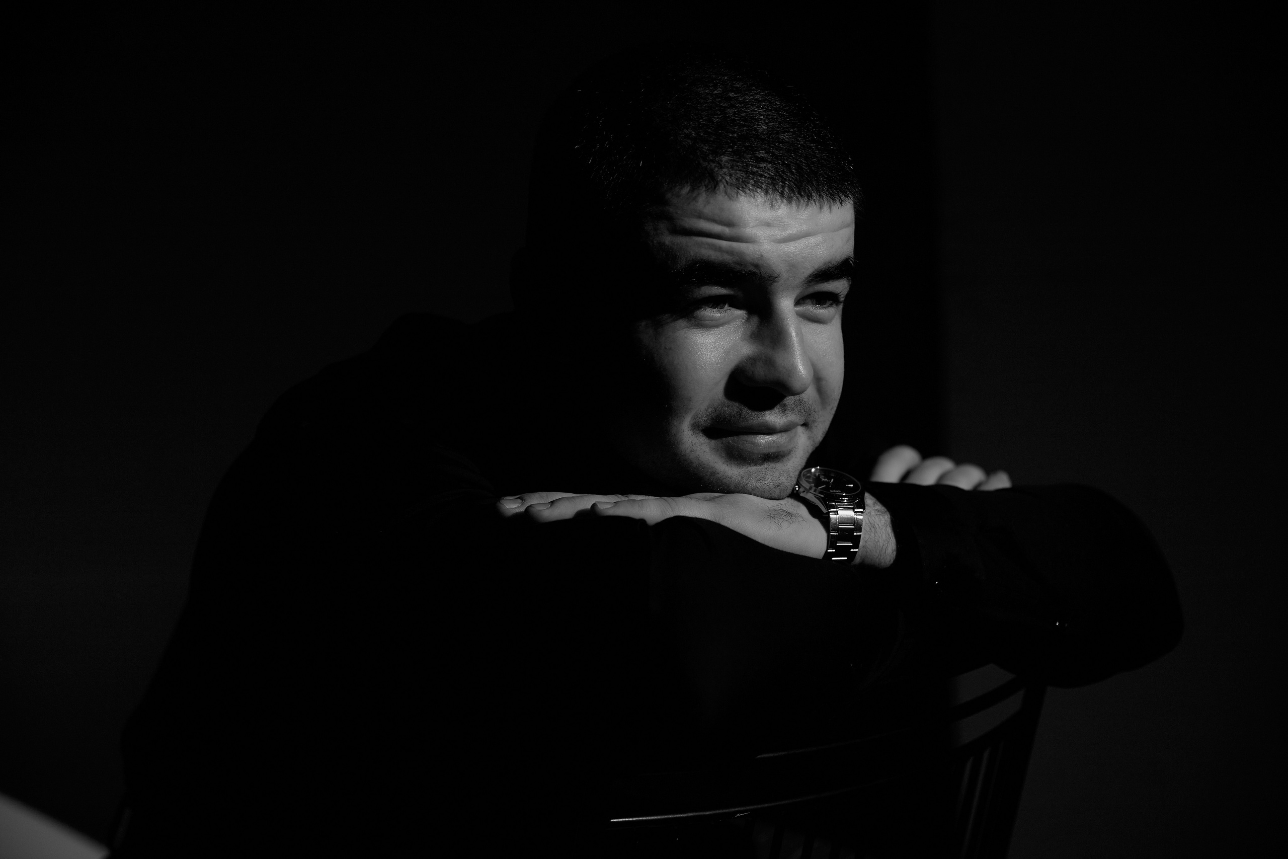 Мужской портрет в студии Ростова. Фотосессии в Ростове-на-Дону. Мария Роскошная