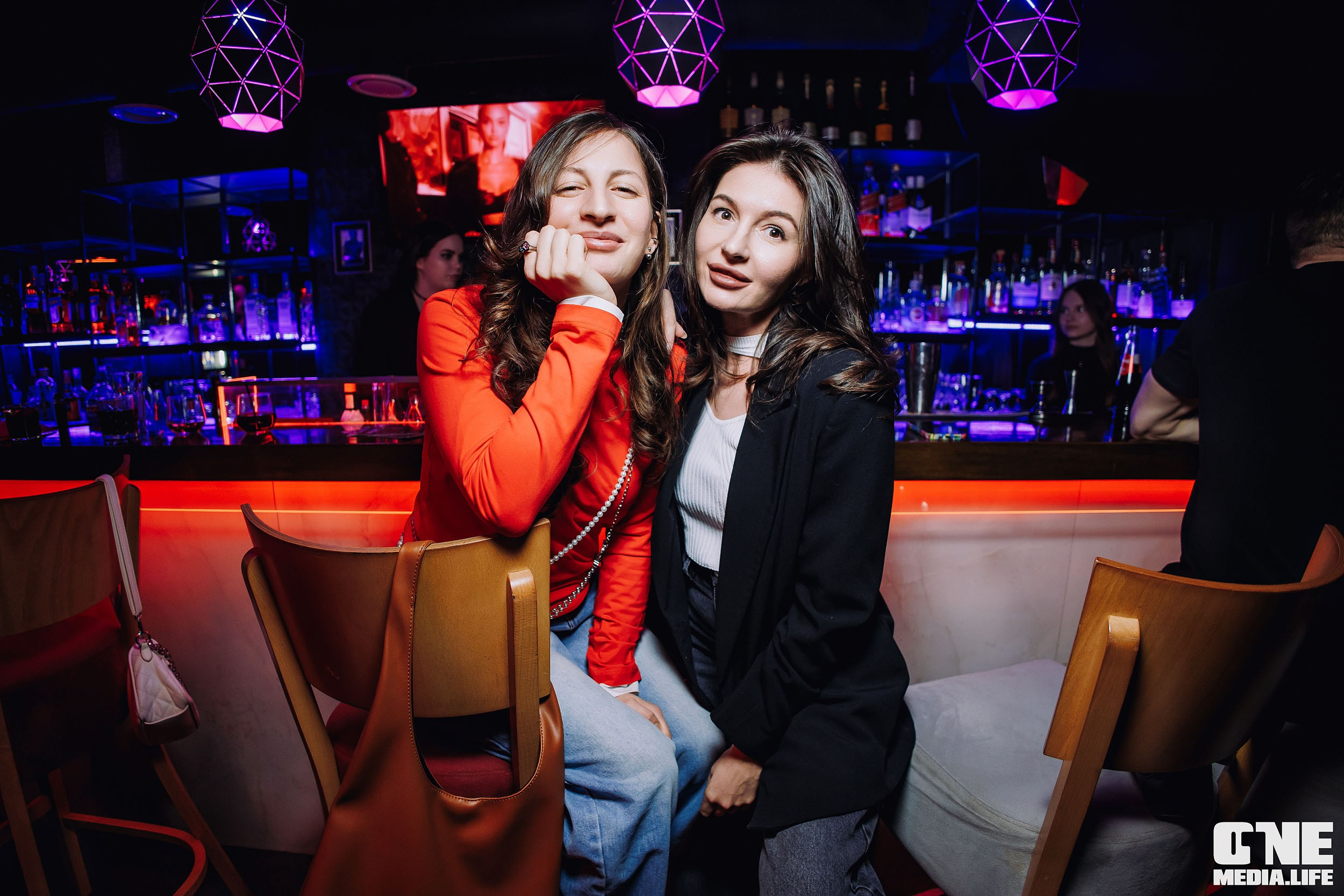 Фоторепортаж из бара Secret. One Media Life: фоторепортажи, фотоотчеты с мероприятий и заведений