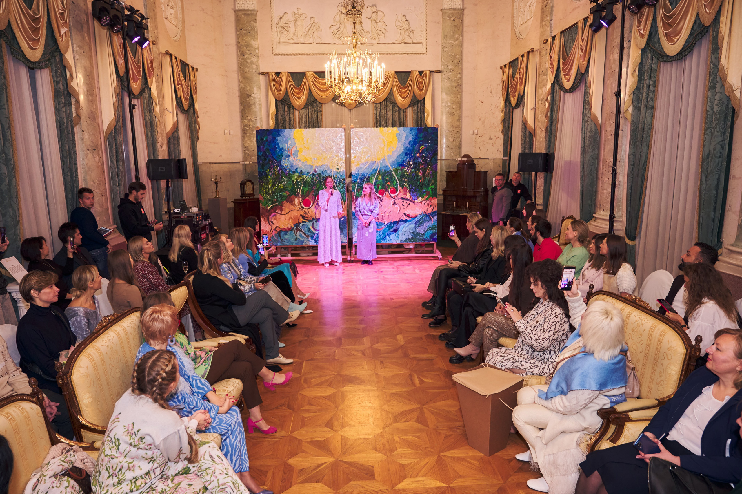 21.09.22 Люблино — Показ коллекции платьев. Никита Хохловский фото и видео продакшн