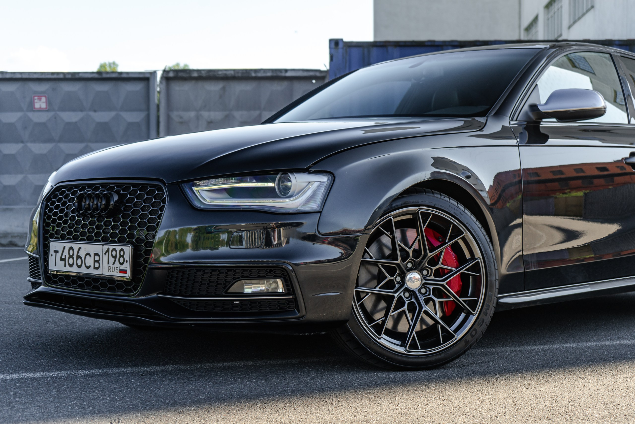 S4. Фотограф Рома М