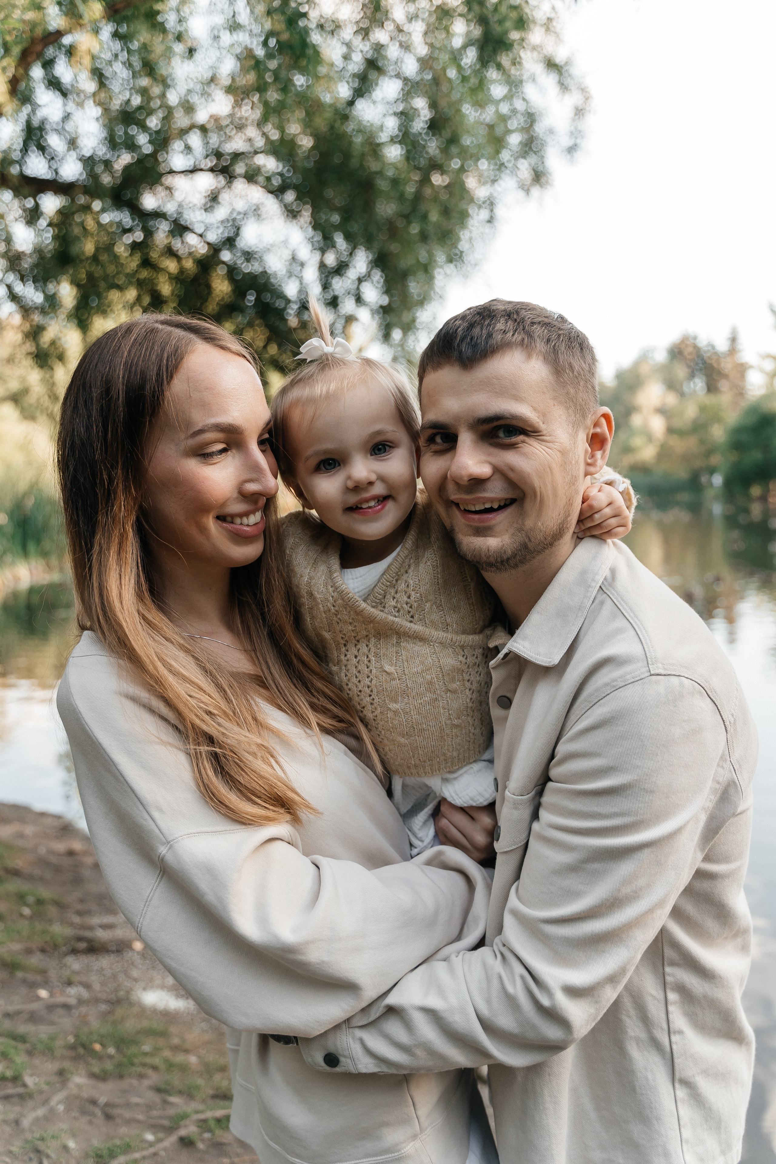 Лёша, Ксюша и Вика. Волик Мария