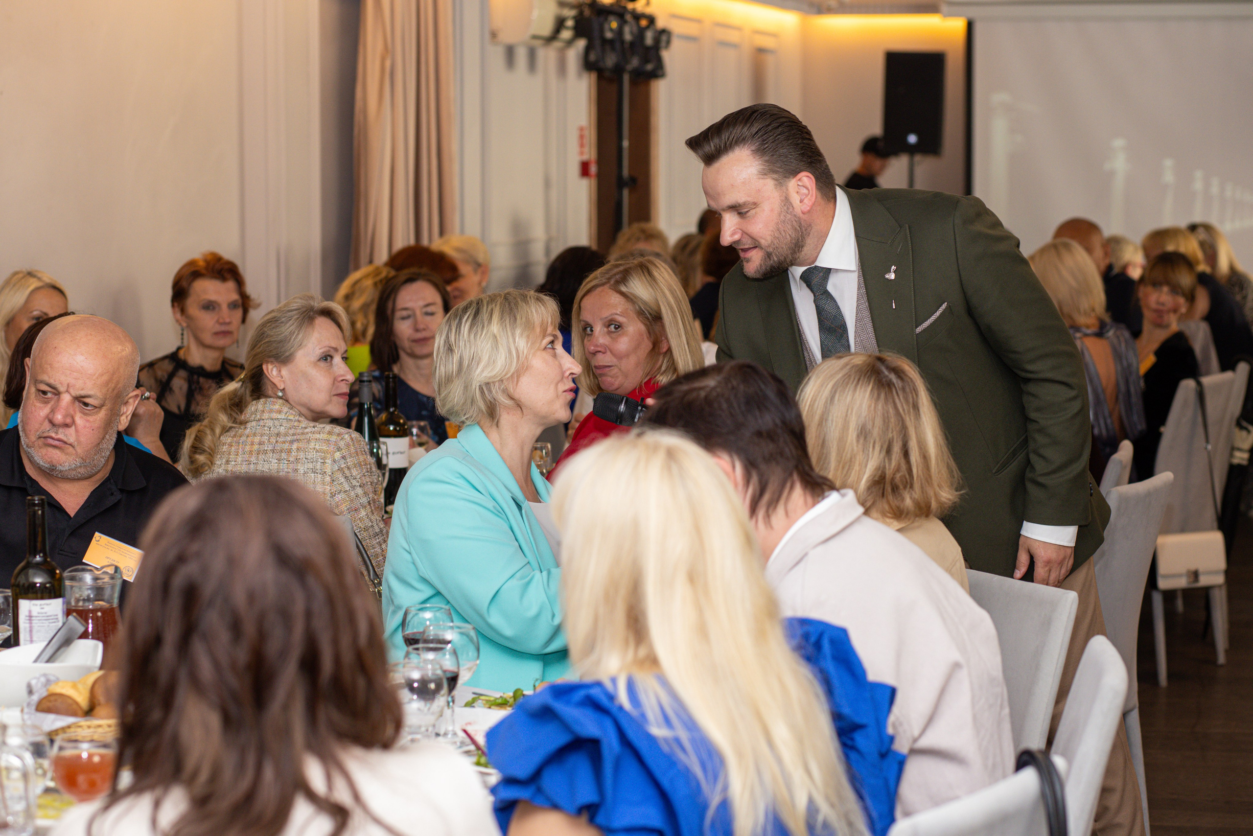 Встреча выпускников. Стоматологи СПб. Семейный фотограф в Вышнем Волочке — Ульяна Иванова | Фотосессии для всей семьи