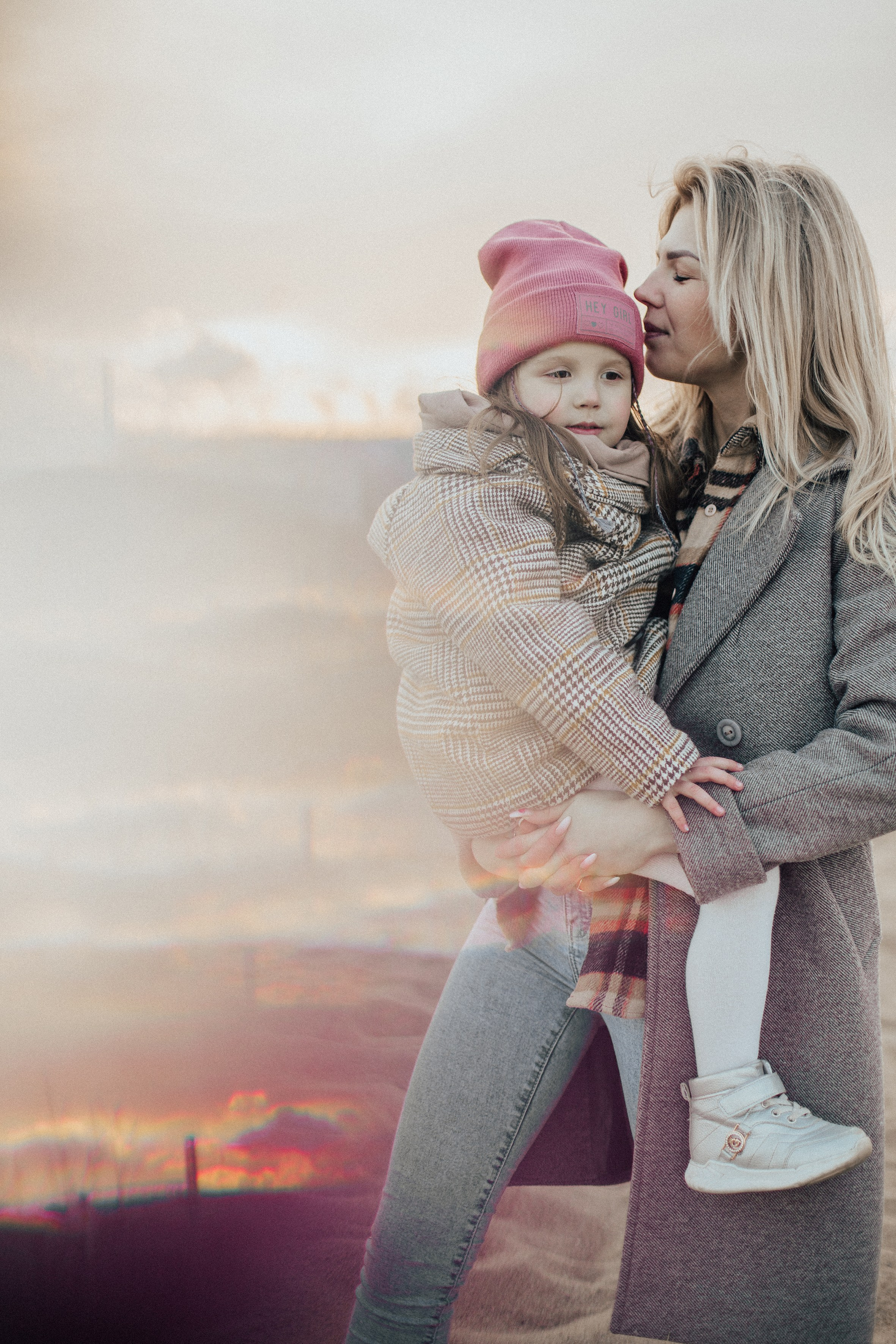 Алиса с мамой на Байкале. Фотограф Слюдянка Иркутск Наталья Кургина