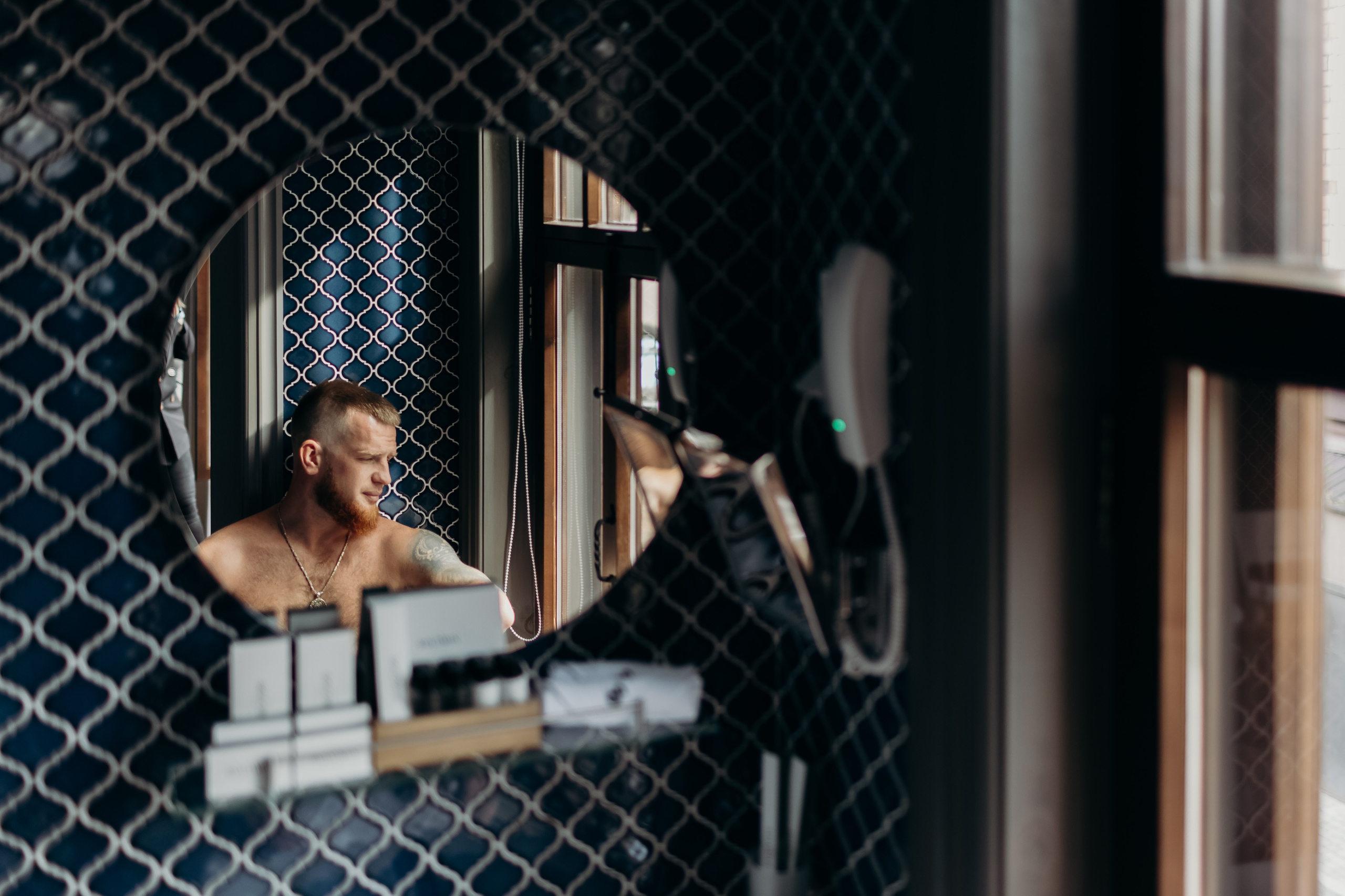 Александр и Елена (сборы, ресторан). Фотограф свадебный семейный в Красноярске Шукшина Наталья