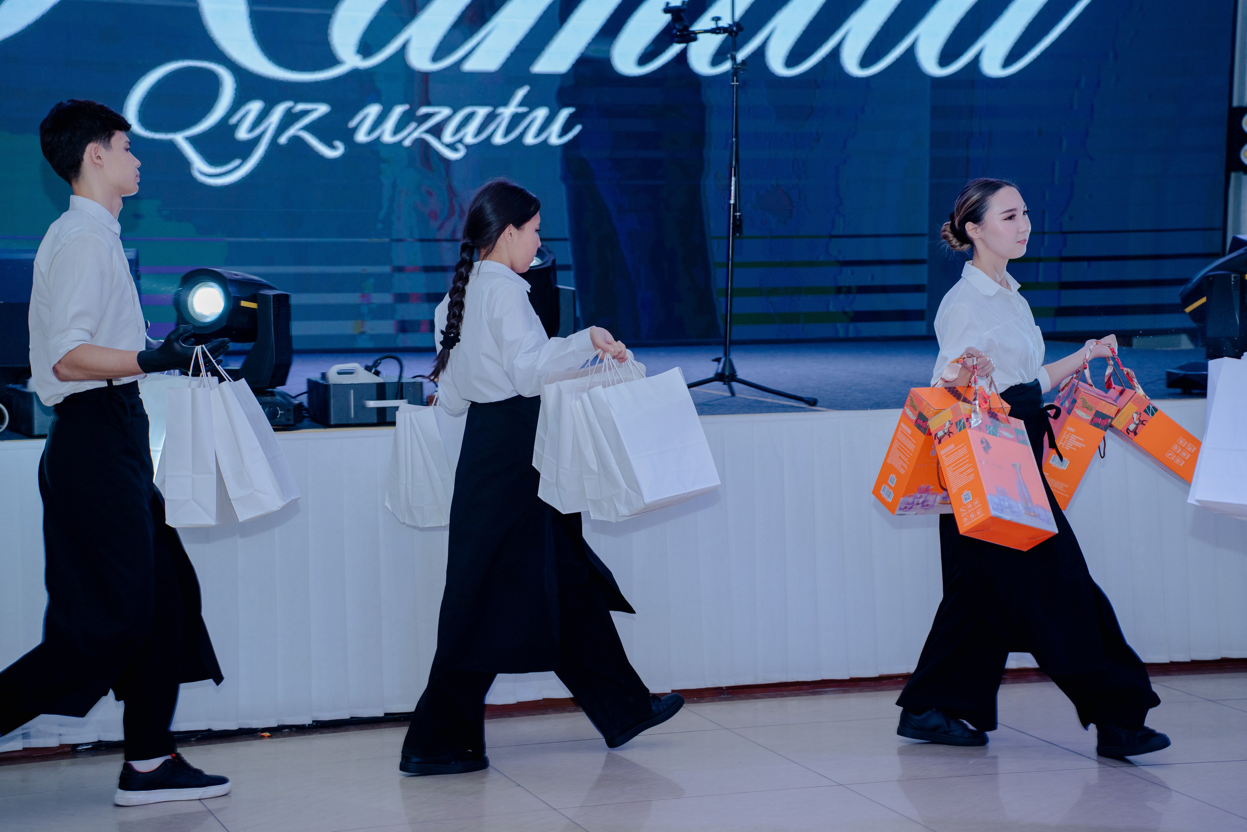 KAMILLA QYZ UZATU. Nomad media