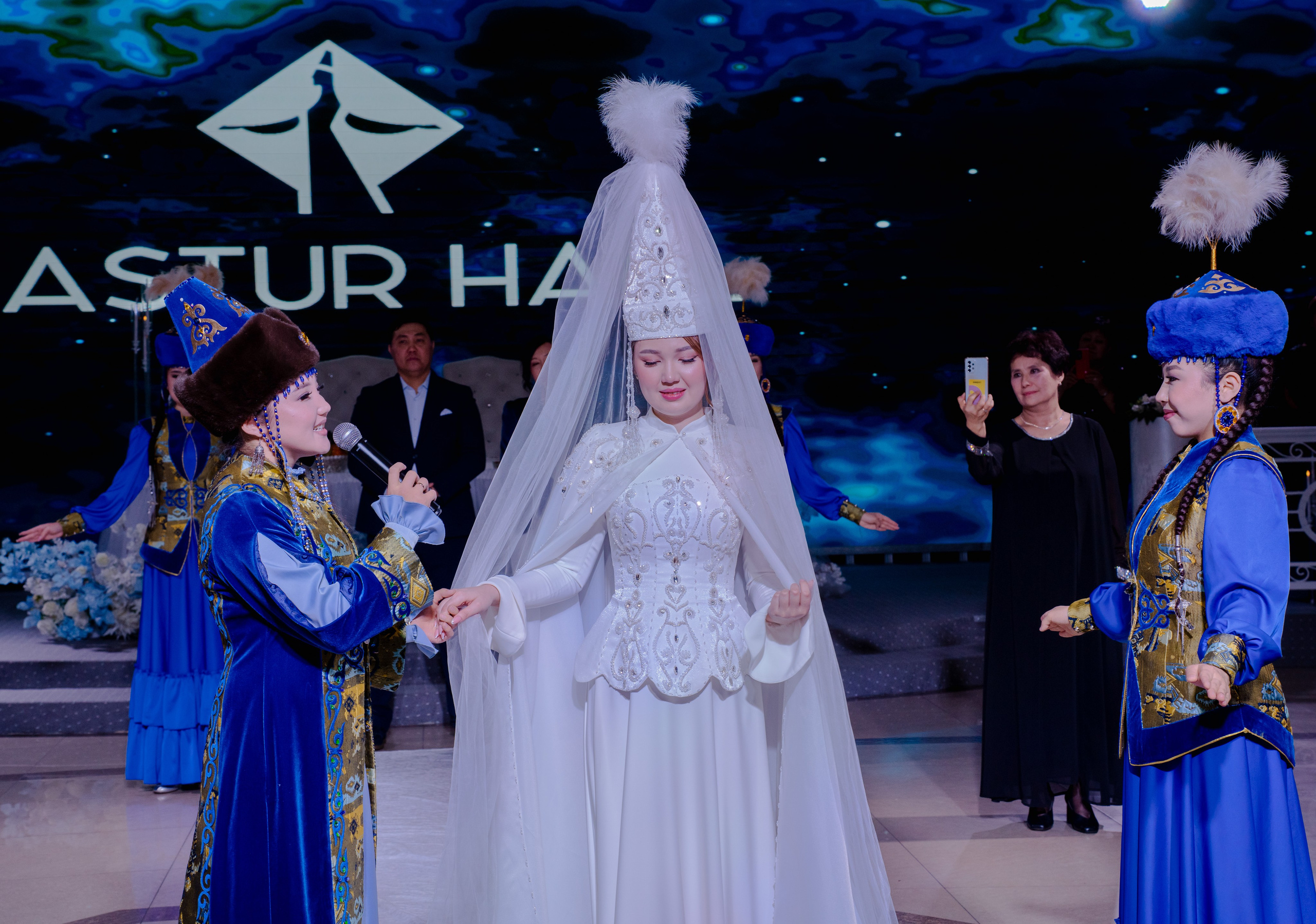 KAMILLA QYZ UZATU. Nomad media