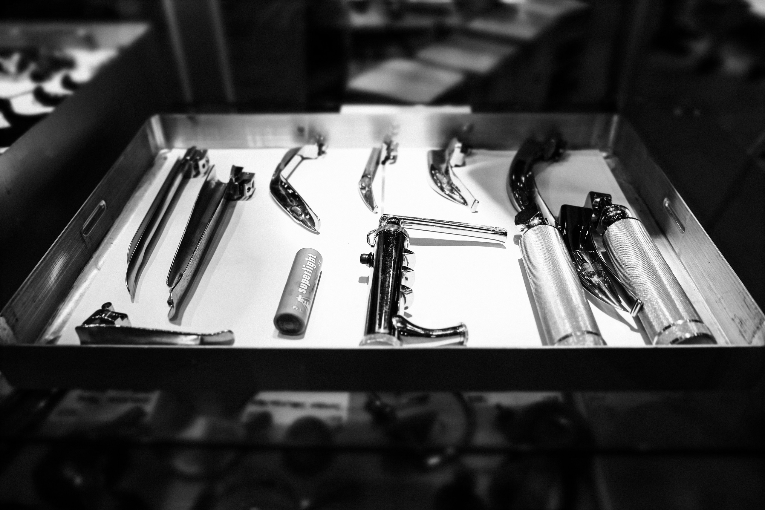 Музей истории анестезии. Фотограф Антон Швец — Монохромная реальность