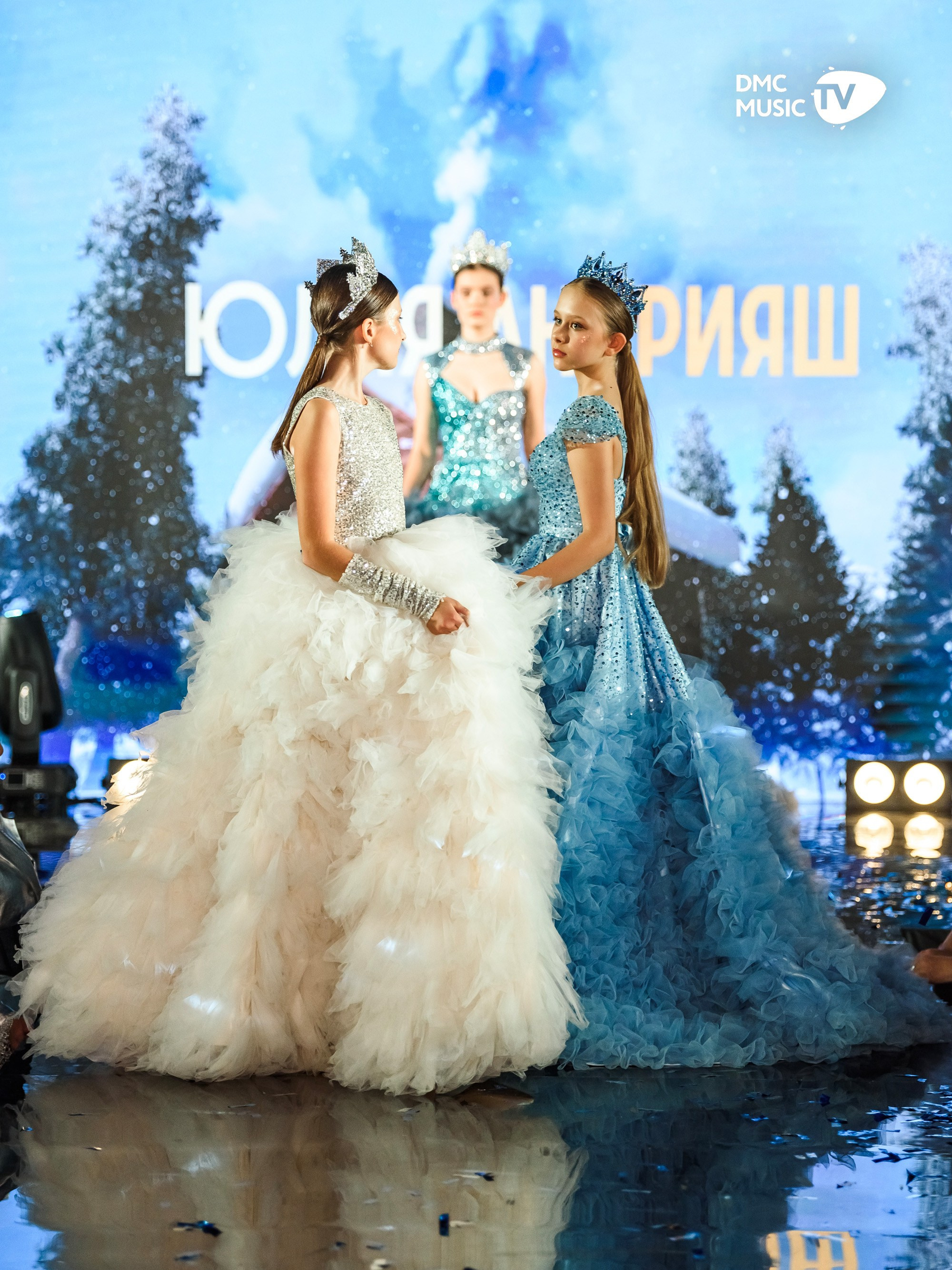 Новогодняя ночь 2025 на DMC MUSIC TV. Студия видео производства DMC MEDIA