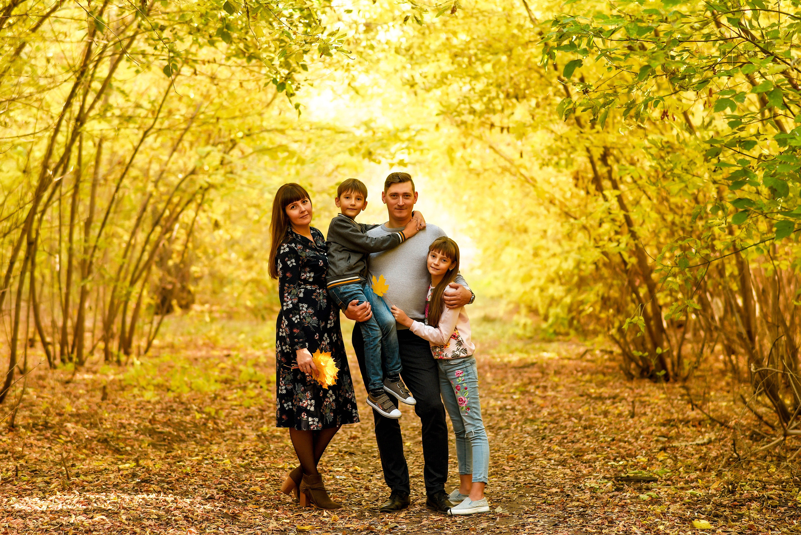 Прогулка. Свадебный, семейный, детский, контент фотограф в Омске Максим Ильин