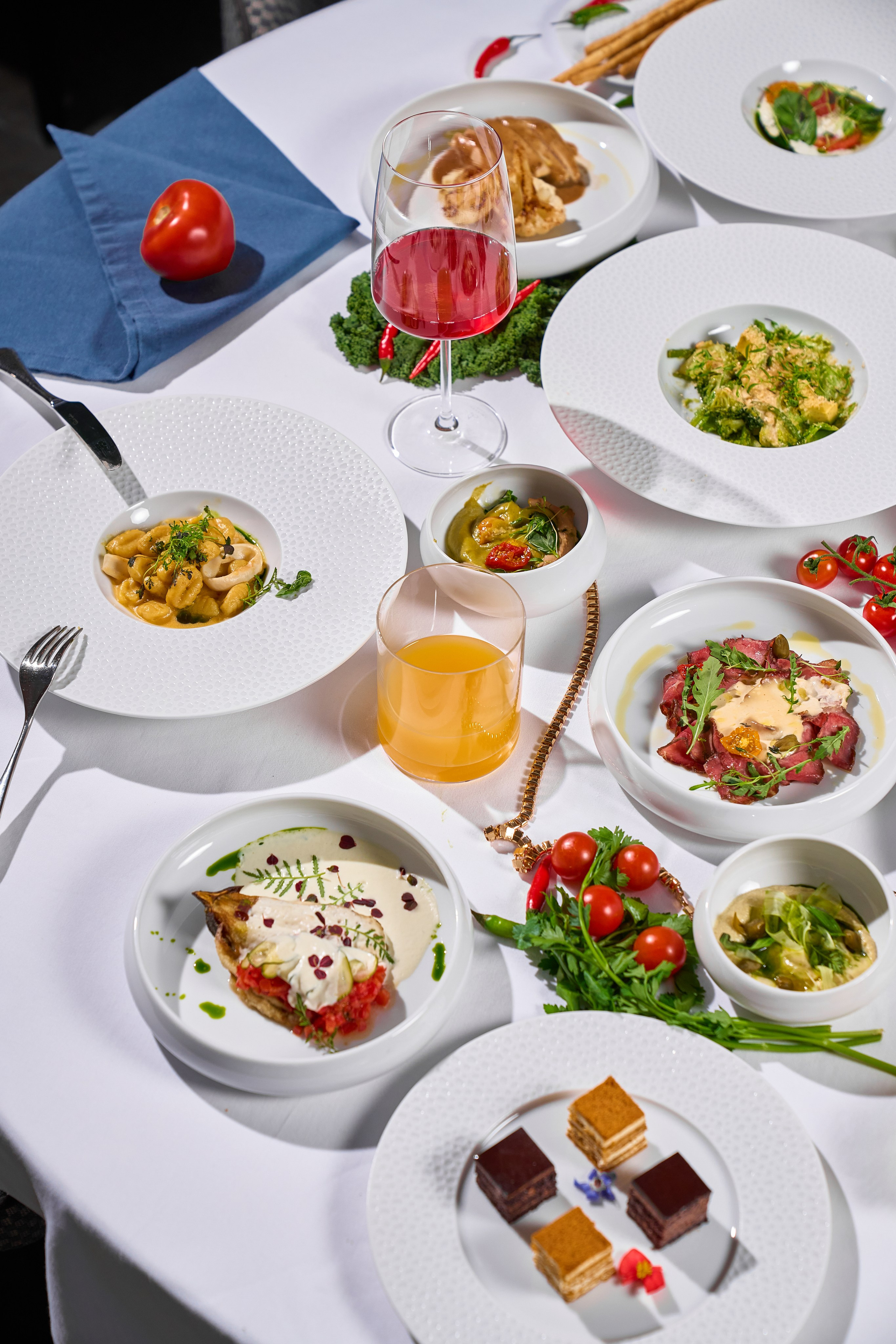 COSMOS ITALY — СЪЕМКА МЕНЮ