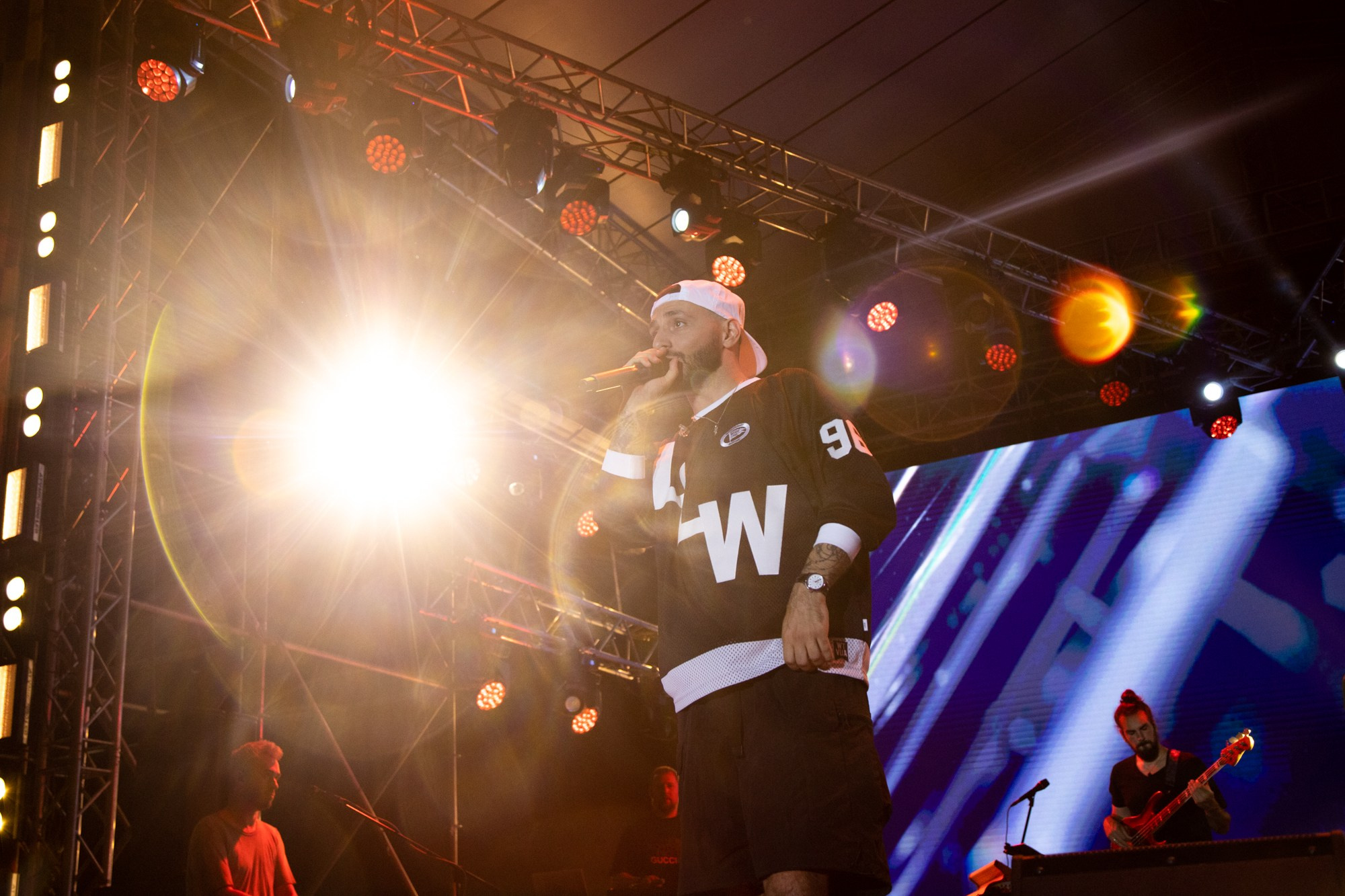 L'One. Репортажный, промышленный и маркетплейс-фотограф Дмитрий Чернат