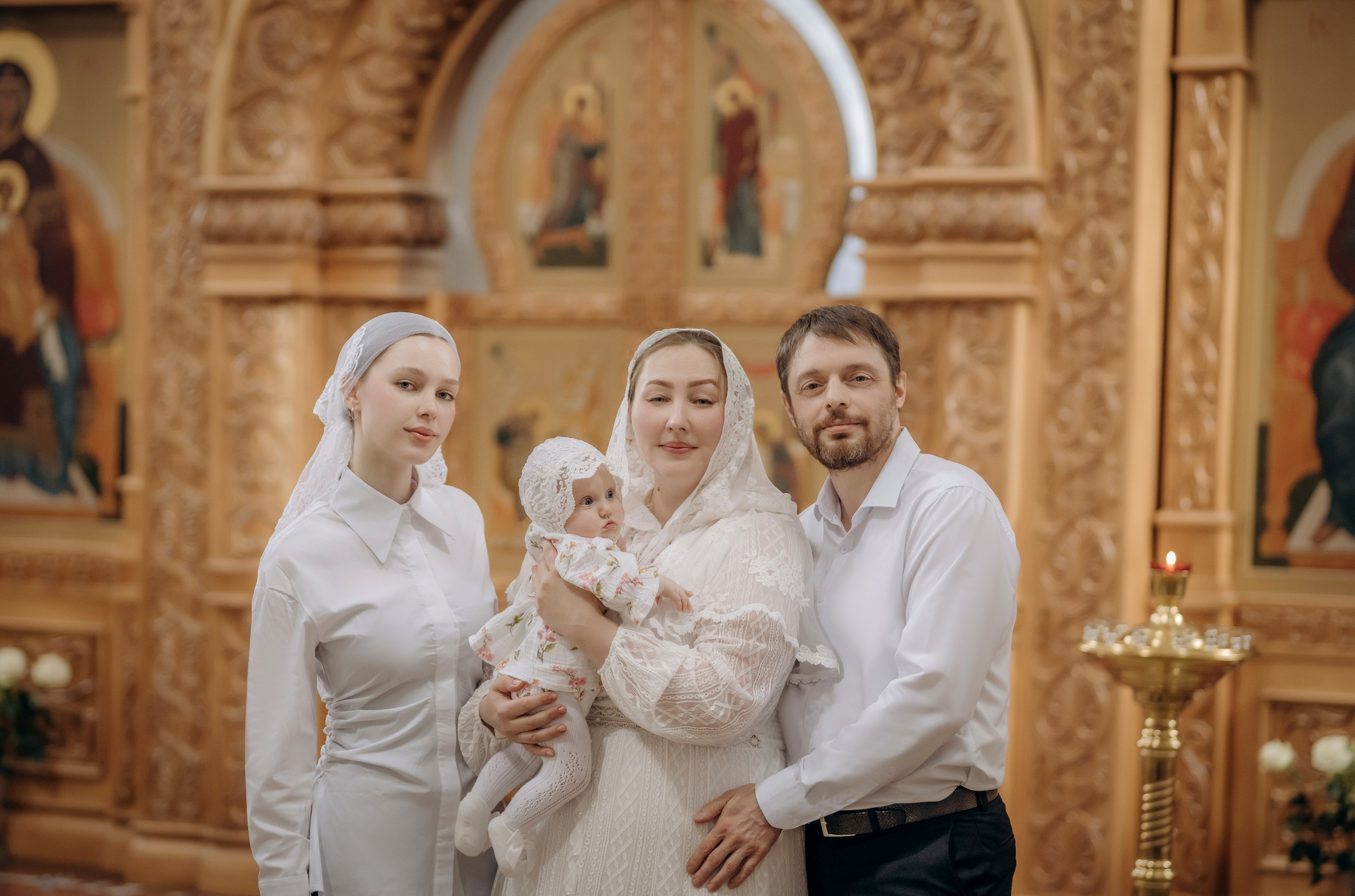 Крещение Дарины. Семейный фотограф и фотограф на таинства в Москве Юлия Калайджян