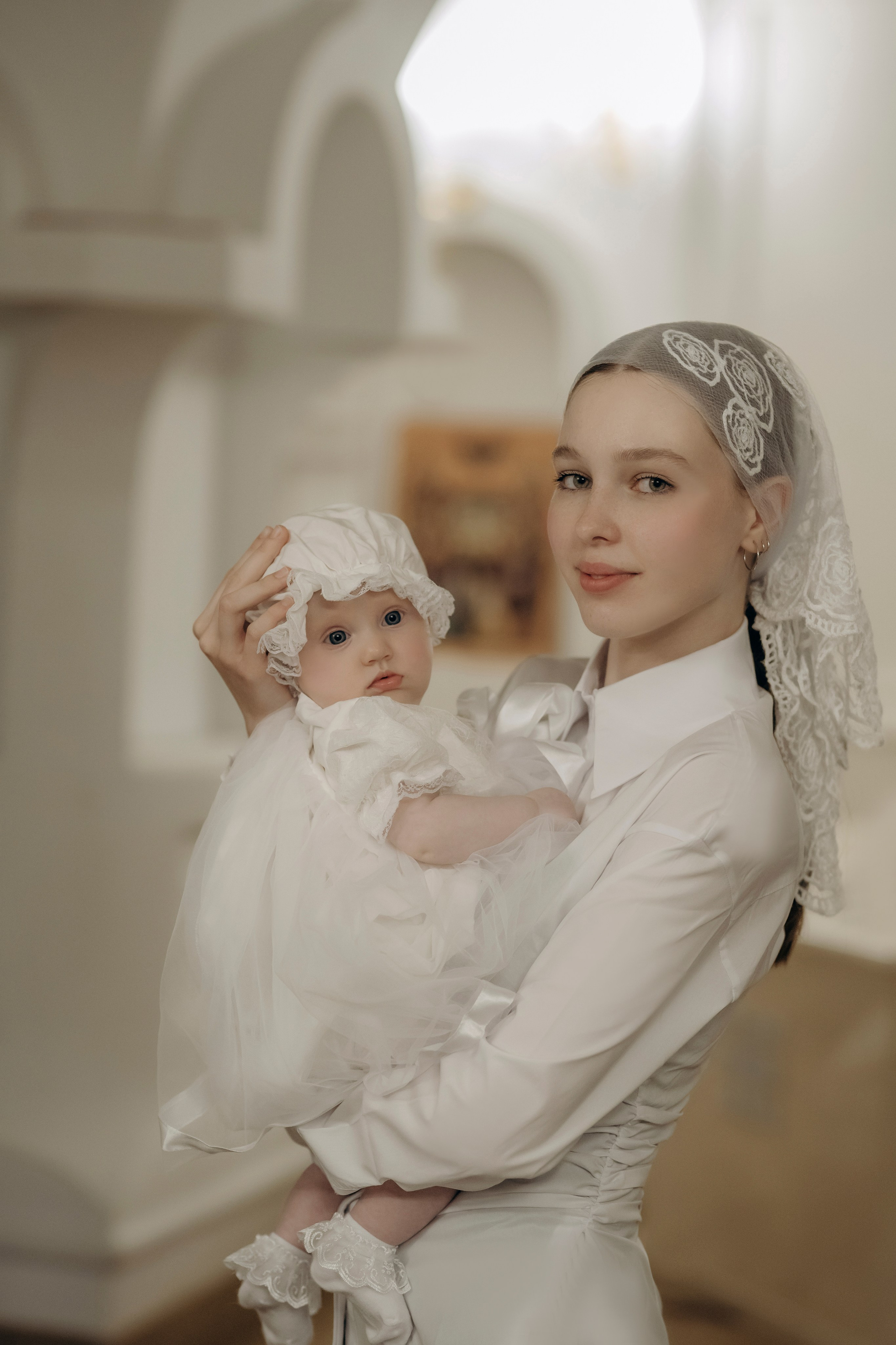 Крещение Дарины. Семейный фотограф и фотограф на таинства в Москве Юлия Калайджян