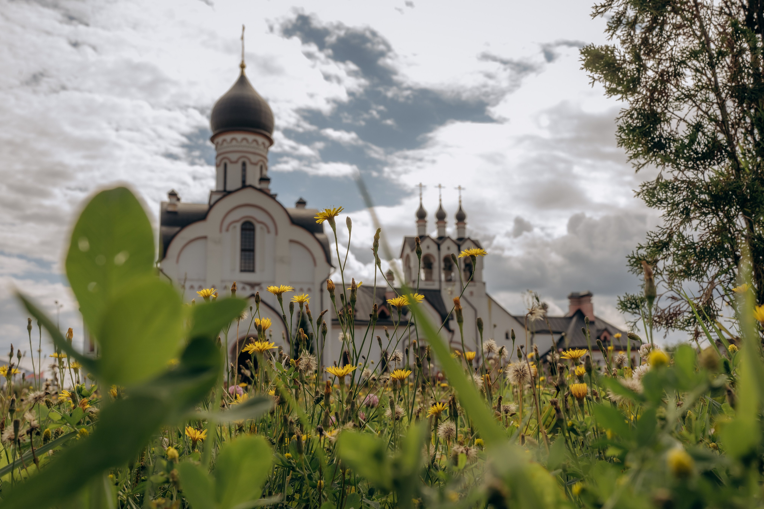 Крещение Дарины. Семейный фотограф и фотограф на таинства в Москве Юлия Калайджян